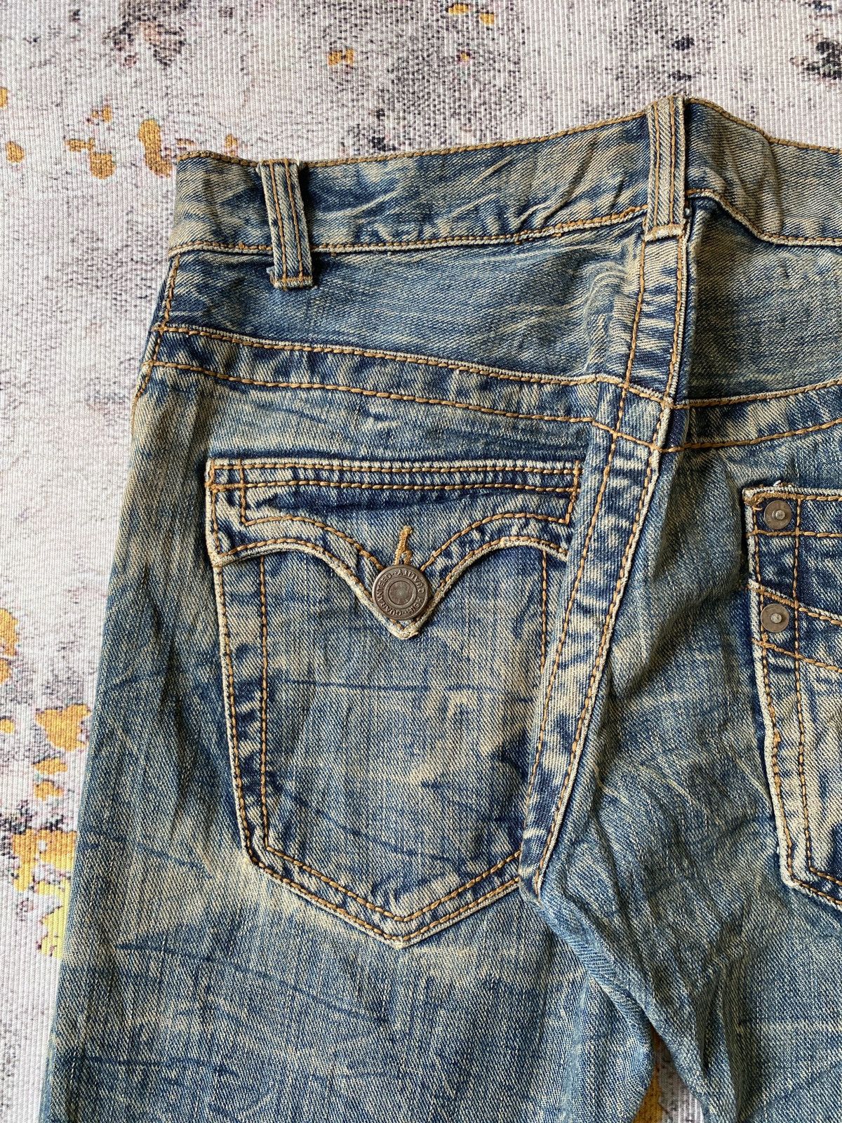 Japanese Brand Rattle Trap Claw Mark Distressed Curve Leg Flare Denim Size US 32 / EU 48 - 14 Thumbnail