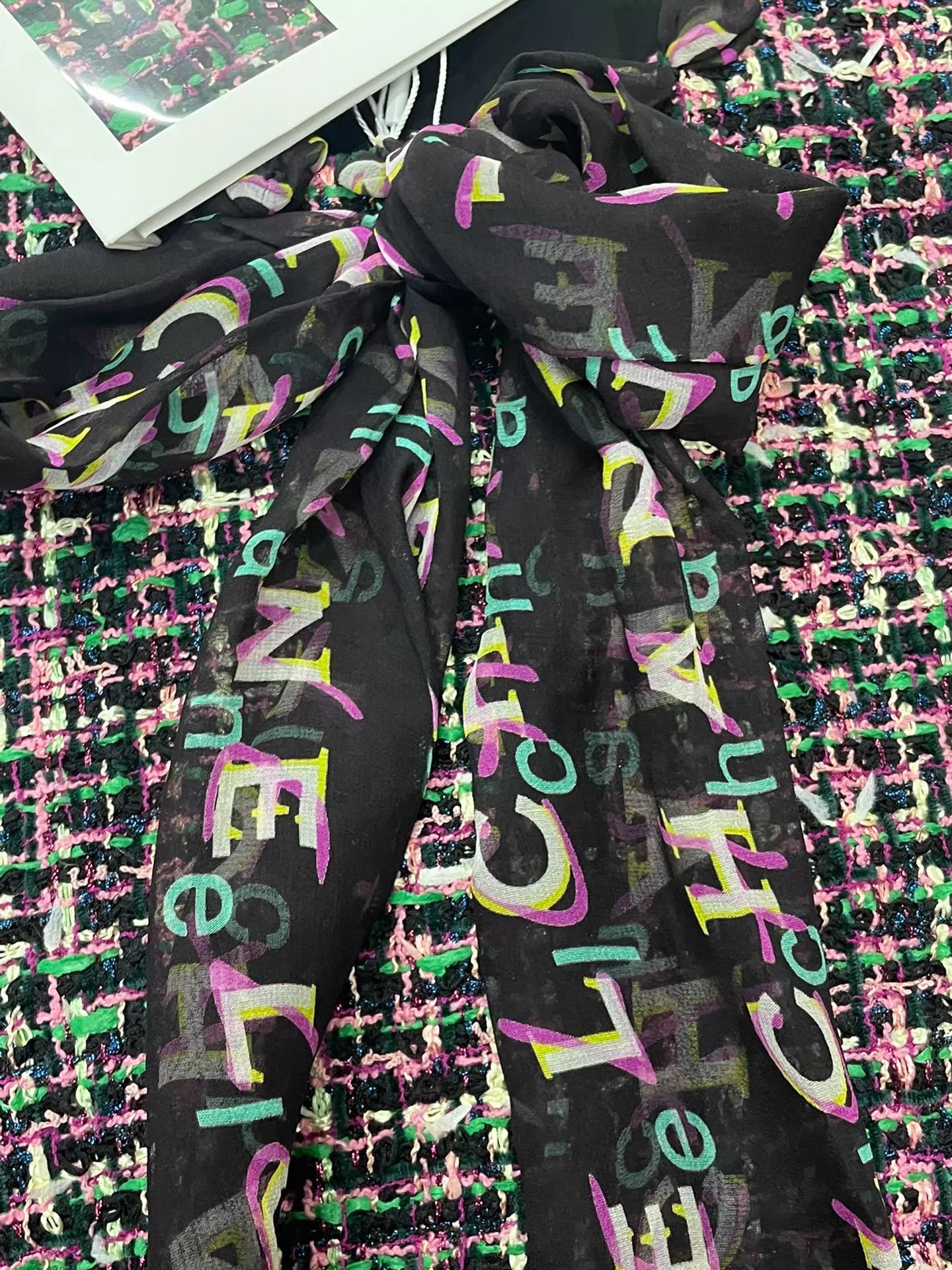 Chanel Chanel Multicolor Tweed Silk Tie Camisole 36 Unworn Size XS / US 0-2 / IT 36-38 - 2 Thumbnail