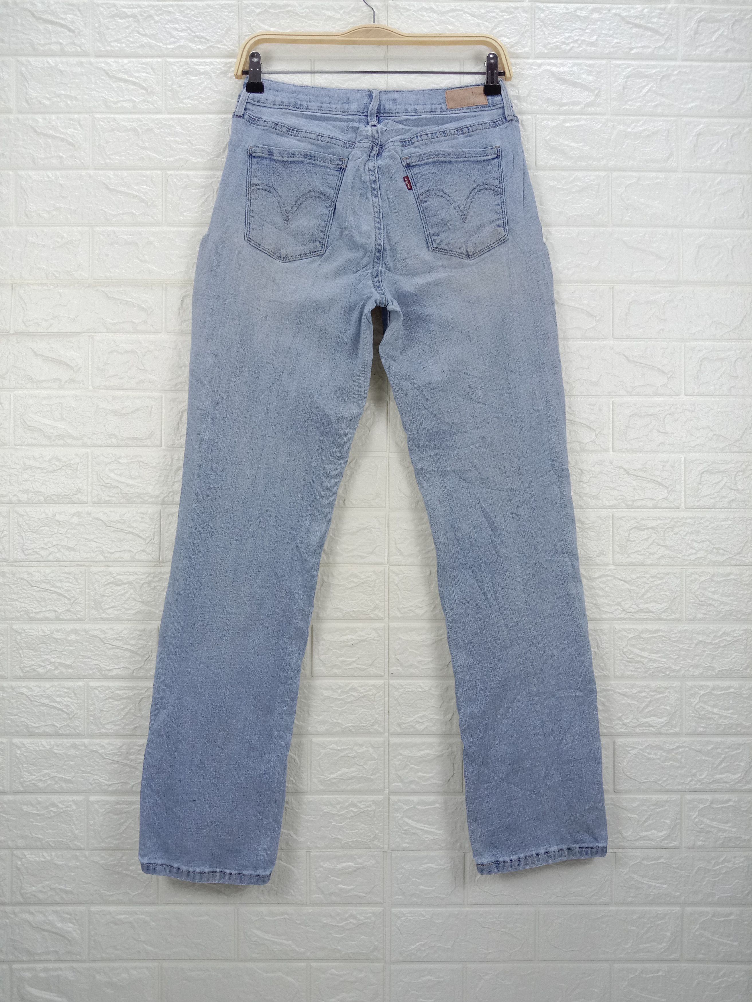 Levi's Vintage Levi's 505 Light Wash Jeans Straight Leg Denim Size 28" / US 6 / IT 42 - 5 Thumbnail