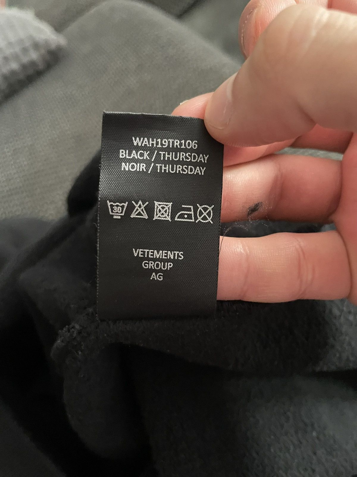 Vetements Vetements ,,thursday’’ ss19 Size US S / EU 44-46 / 1 - 8 Thumbnail