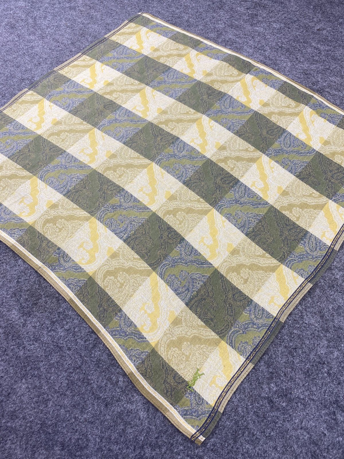 Vintage × Yves Saint Laurent Yves Saint Laurent Handkerchief / Bandana / Neckerchief-B092 Size ONE SIZE - 4 Thumbnail