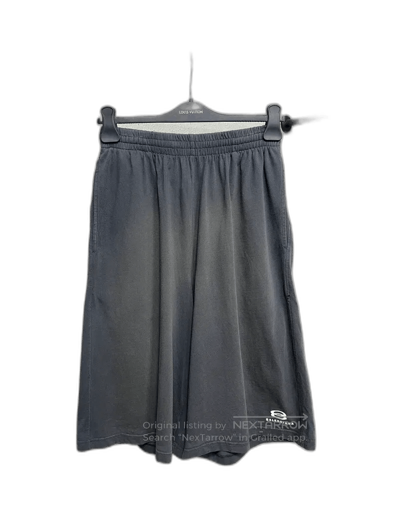 Balenciaga Balenciaga Destroyed Black Shorts Unisex. Size US 30 / EU 46 - 1 Thumbnail