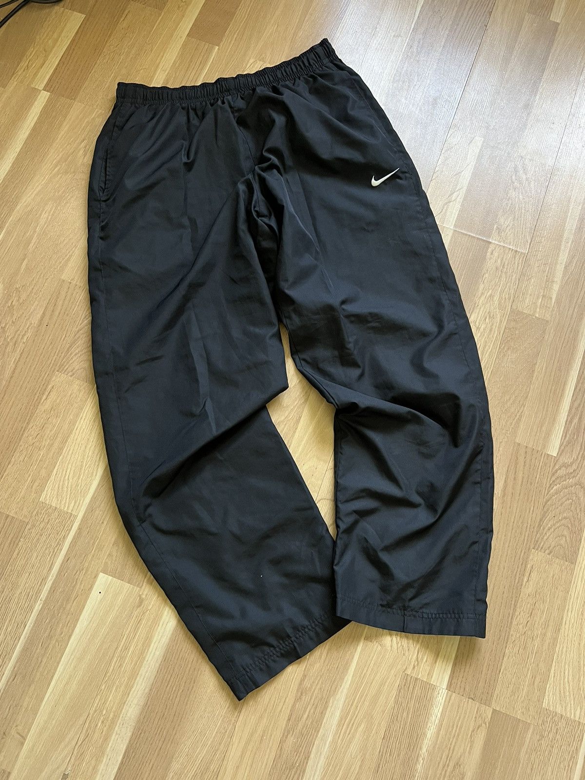 Nike Nike wide nylon drill track pants vintage 2000s archive Size US 34 / EU 50 - 1 Thumbnail
