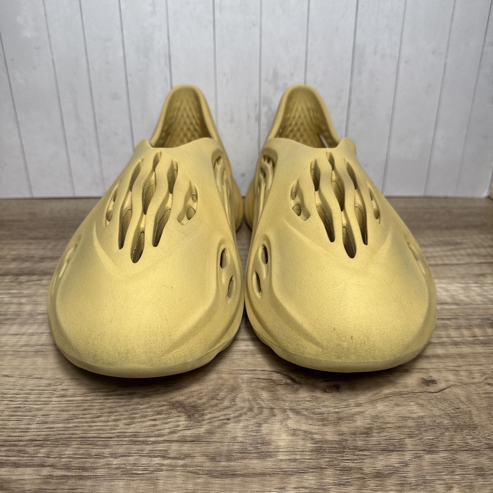 Adidas ADIDAS Yeezy Foam Runner RNR RNNR Sulfur GV6775 Sulfur Sz 14 Size US 14 / EU 47 - 3 Thumbnail