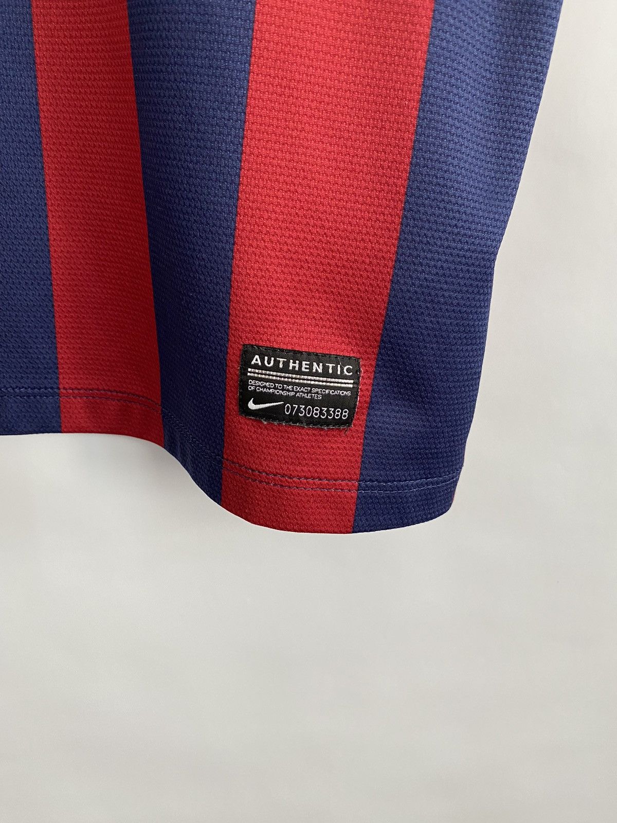 Nike 🇪🇸 F. C. Barcelona 2013 Nike Soccer Jersey T-Shirt Rare Retro Size US S / EU 44-46 / 1 - 6 Thumbnail