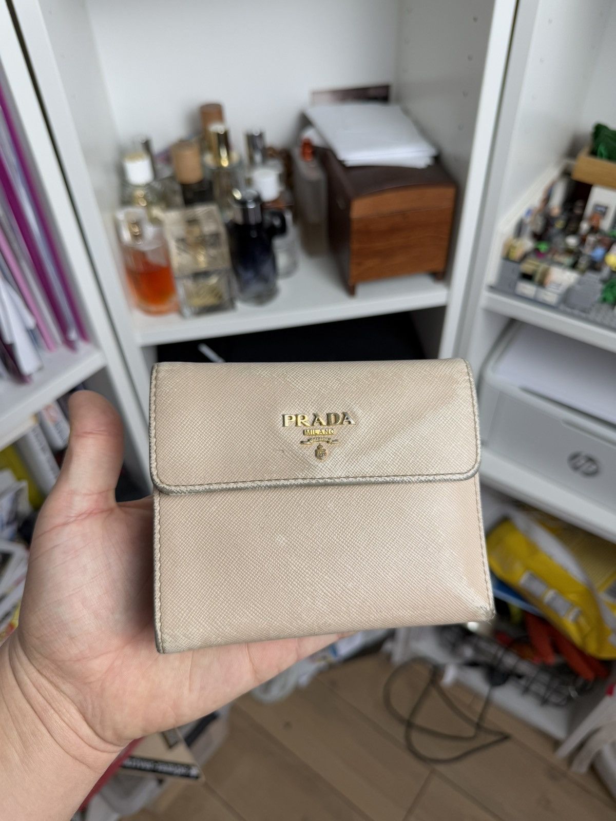 Designer × Prada Vintage Prada leather logo wallet designer luxury y2k classy Size ONE SIZE - 1 Thumbnail