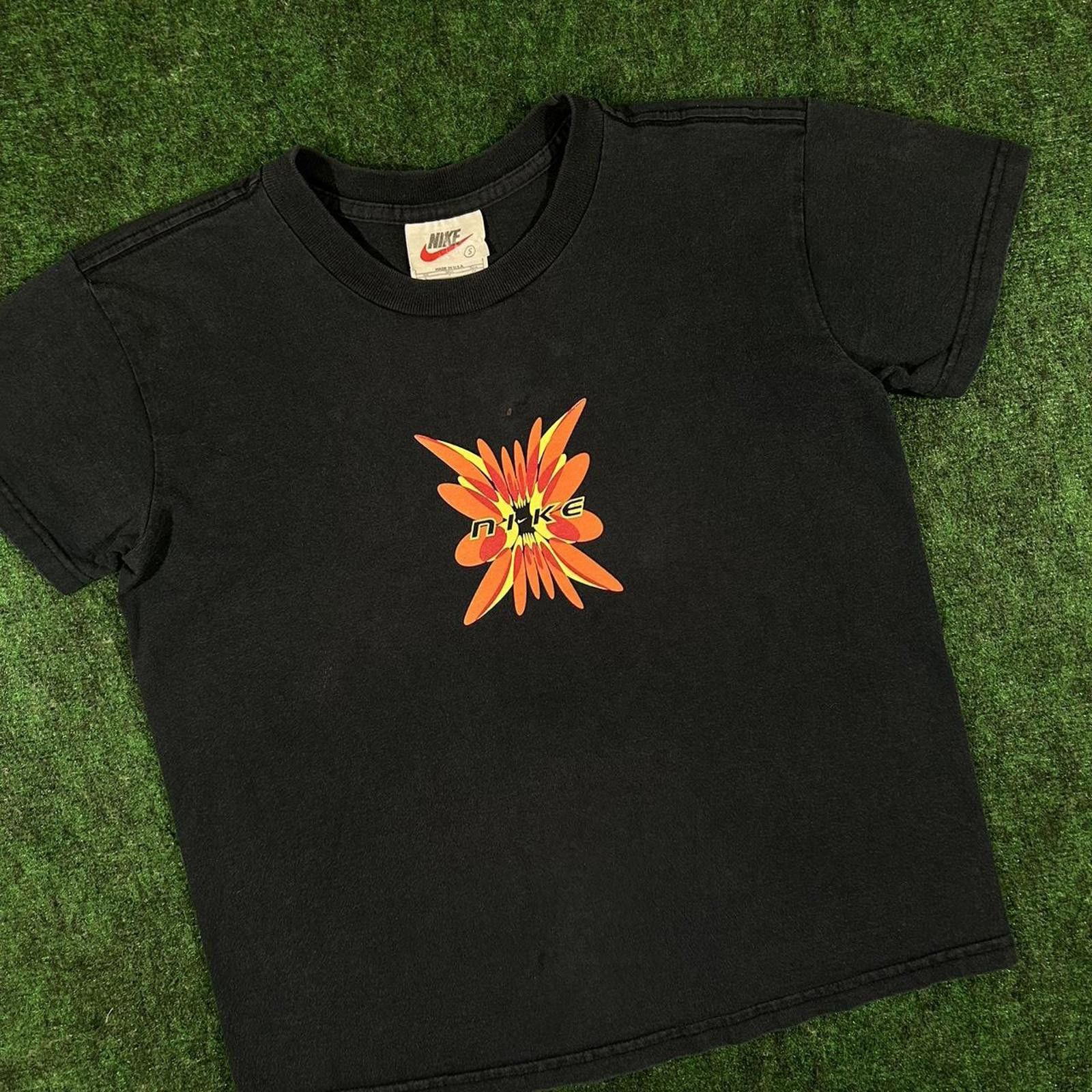 Nike Vintage 90s Nike Baby Tee Made In USA Women’s Small Size S / US 4 / IT 40 - 3 Thumbnail