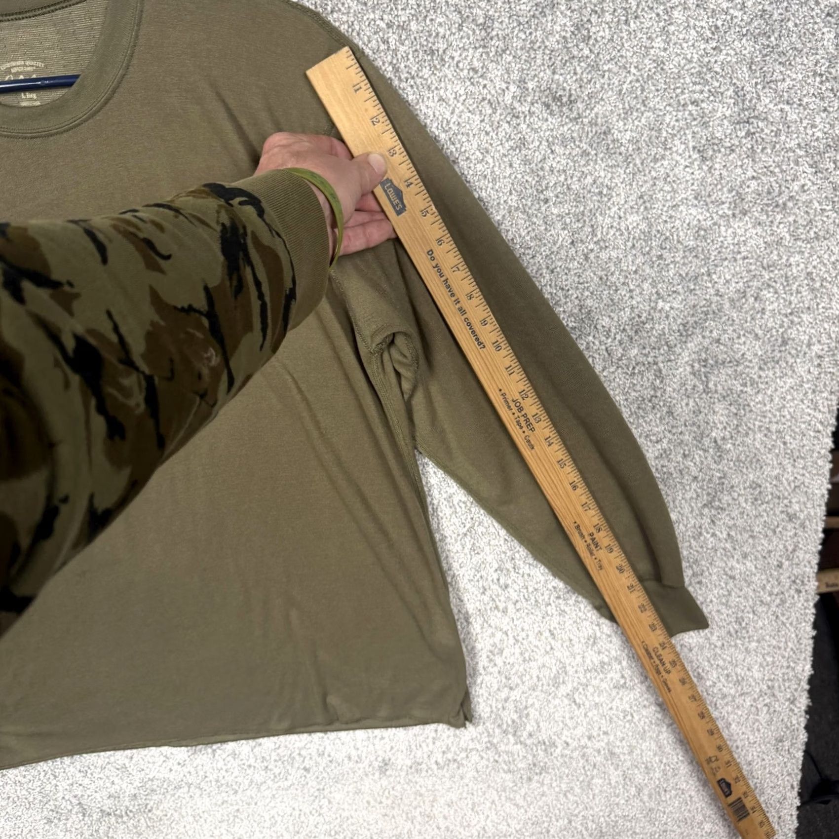 Vintage Cabela's Shirt Mens L Green Long Sleeve Layer Outdoors Hunting Crew Neck Polyester Jersey Size US L / EU 52-54 / 3 - 3 Thumbnail