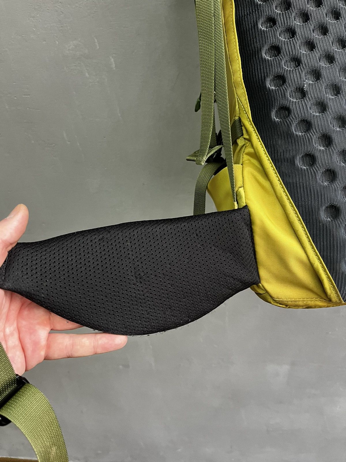 Arc'teryx Arc'teryx Axios 25 Nylon Backpack Bag Made in Philippines Size ONE SIZE - 10 Thumbnail