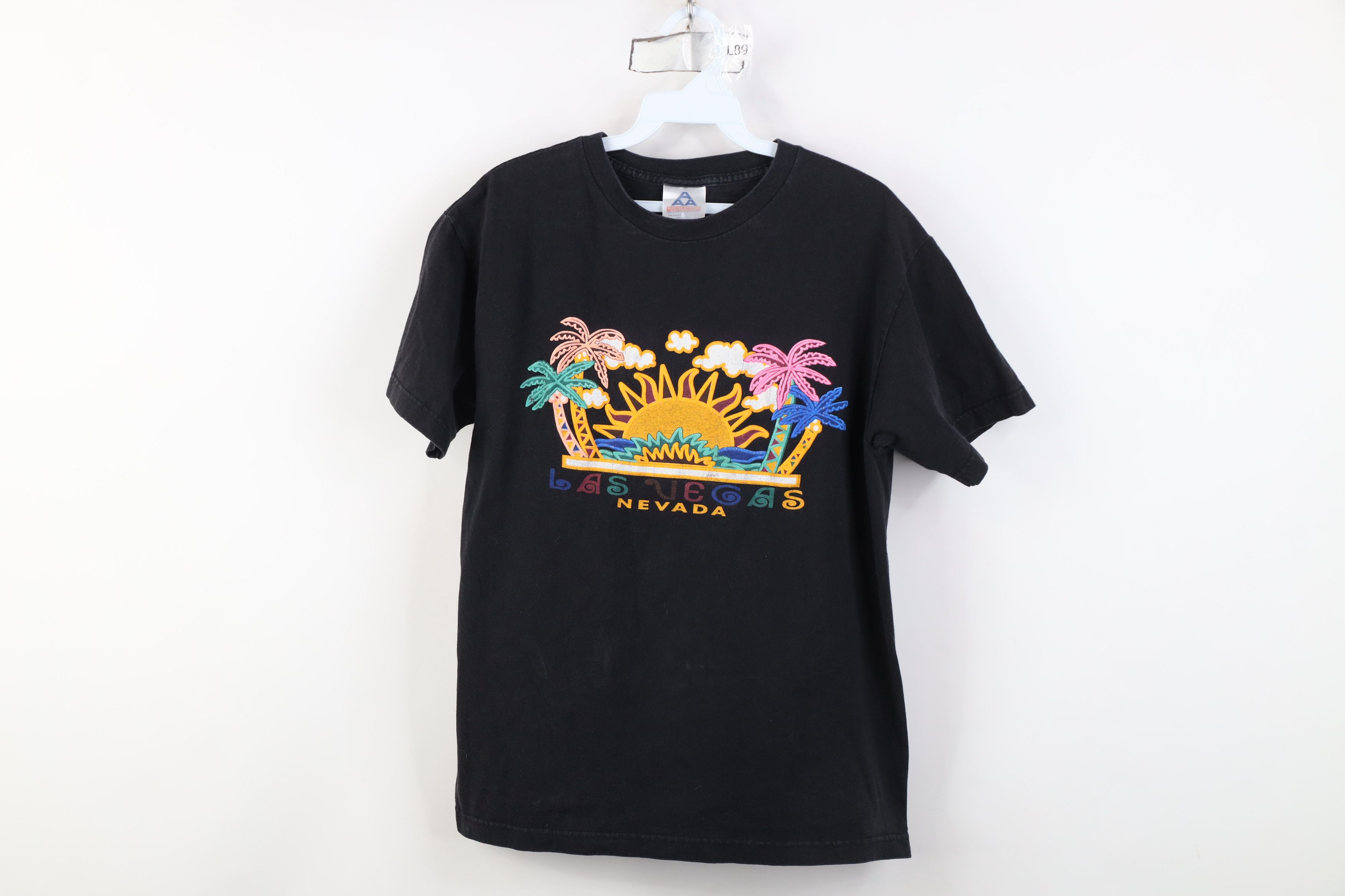 Vintage Vintage 90s Streetwear Las Vegas Nevada Beach Sun T-Shirt Size M / US 6-8 / IT 42-44 - 1 Thumbnail