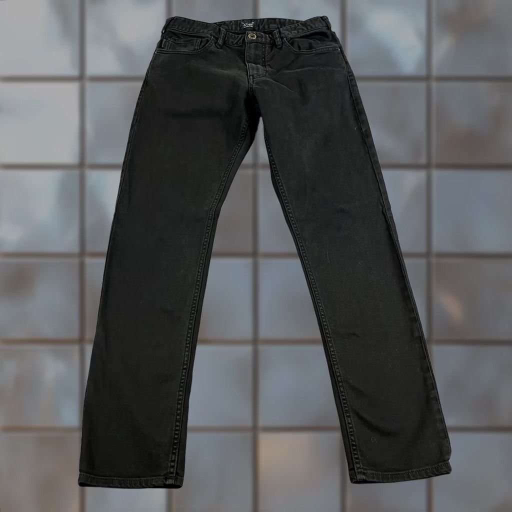 Vintage Armani Jeans Jeans Slim Dark Wash Men 30 Regular 32 Inseam Black Stretch Zip Fly Size US 30 / EU 46 - 1 Thumbnail