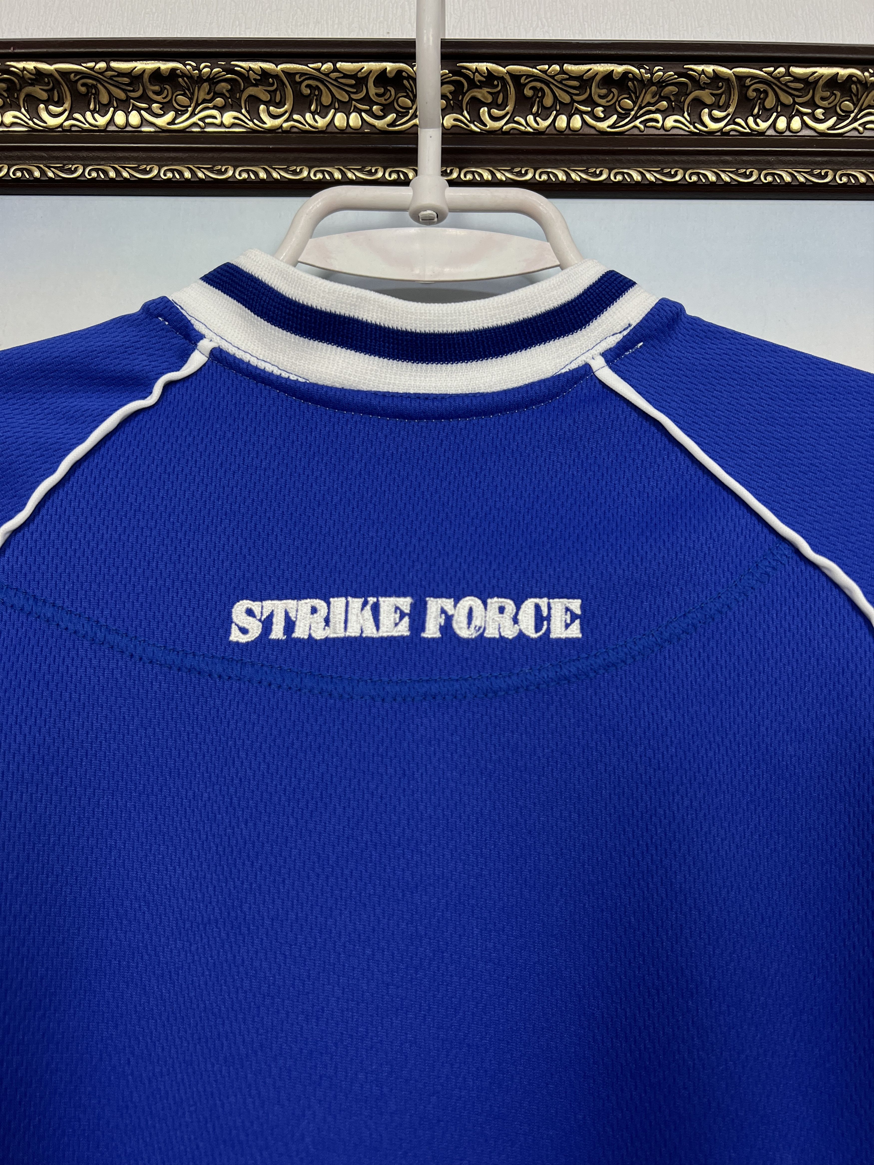 Vintage Millwall Home football shirt 2000 Soccer Blue Jersey Mens Size US M / EU 48-50 / 2 - 11 Thumbnail