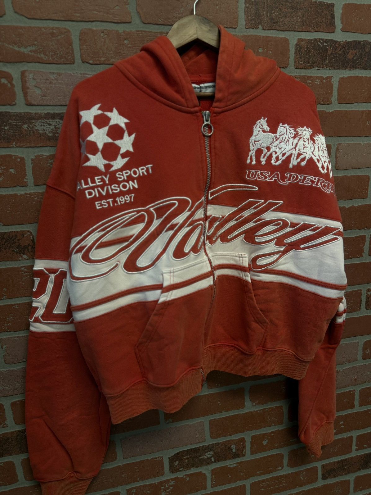 Vale Vale Valley Red Pullover Hoodie Size XL (NEW) Size US XL / EU 56 / 4 - 2 Thumbnail