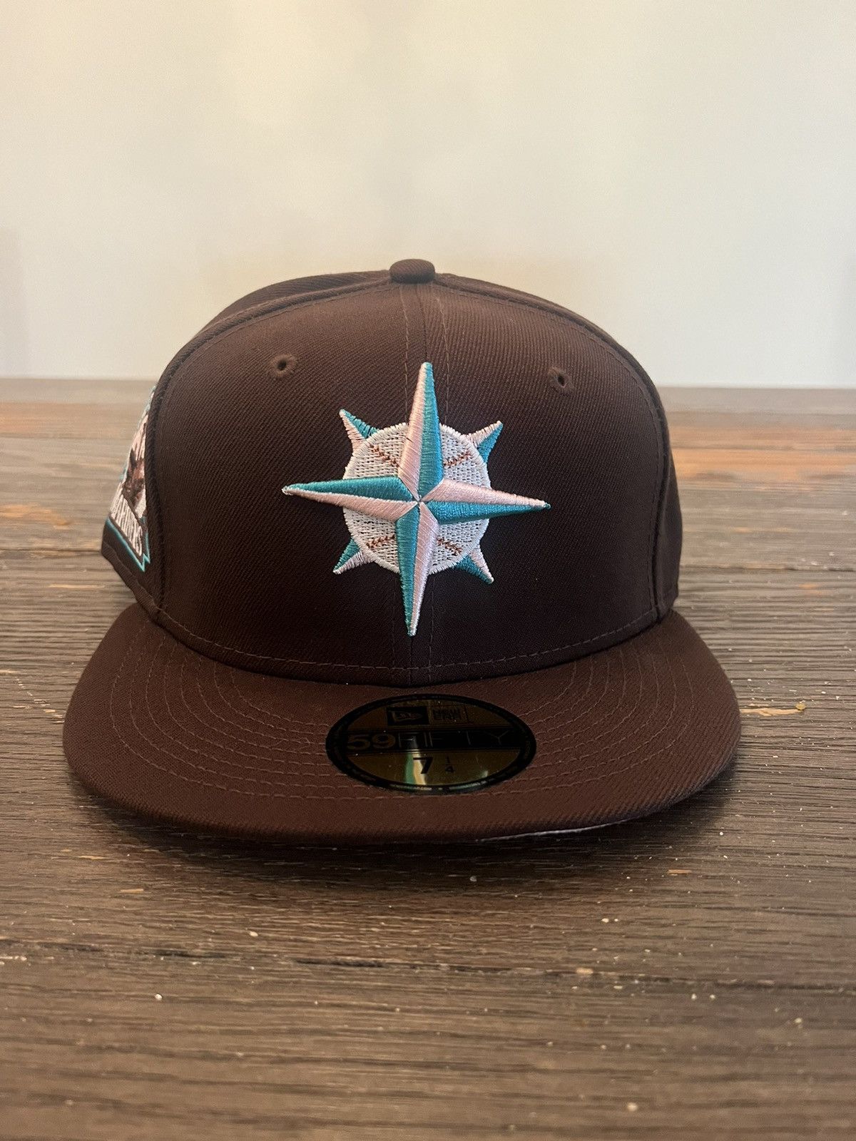 Exclusive Fitted Seattle Mariners Mocha Pack Size 7 1/4