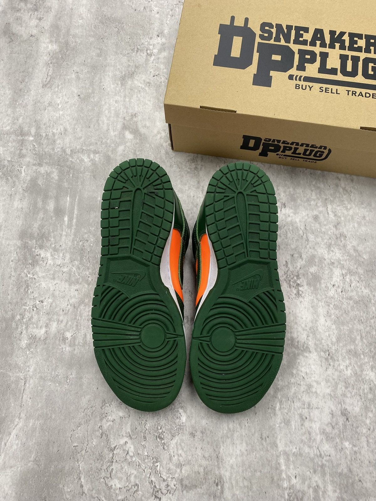 Nike Size 9M - Nike Dunk Low “Miami Hurricanes” Size US 9 / EU 42 - 4 Thumbnail