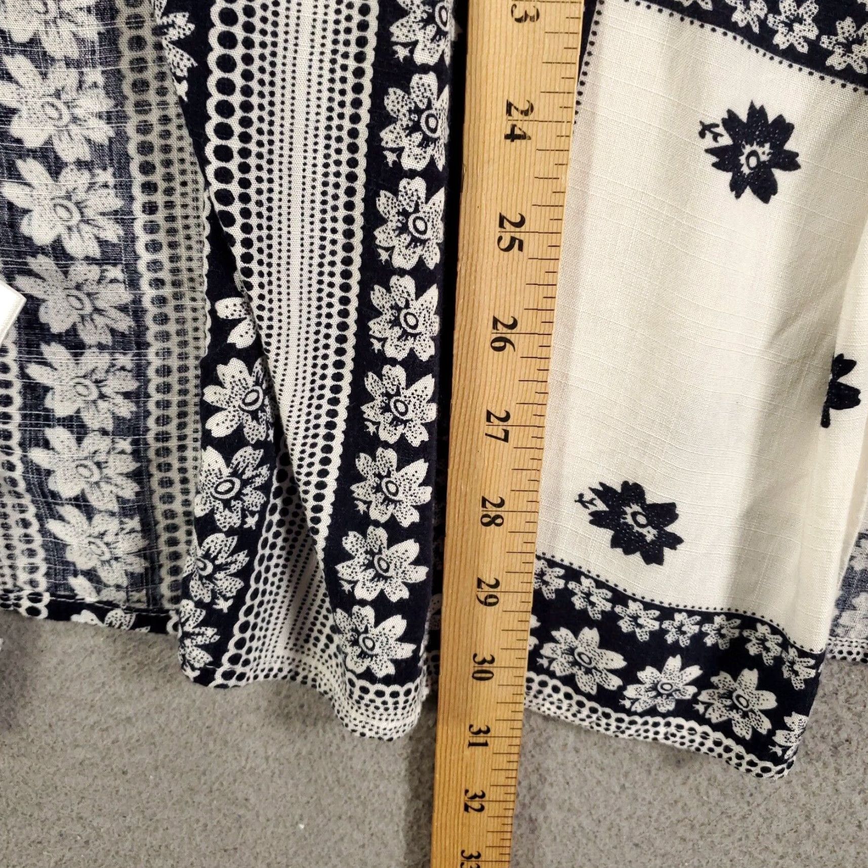 Vintage UMGEE Cardigan Small Medium Black White Floral Design Open Front Flowey Modern Size M / US 6-8 / IT 42-44 - 3 Thumbnail