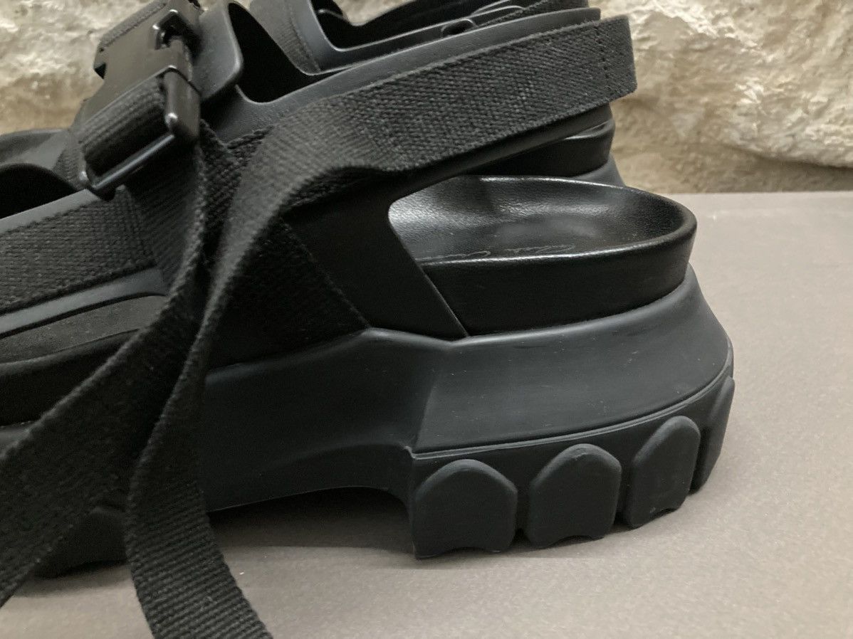 Rick Owens NEVER WORN / Rick Owens Tractor Sandals Size US 8 / EU 41 - 14 Thumbnail