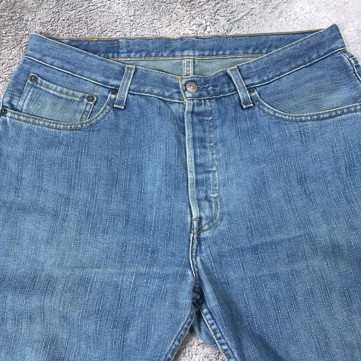 Vintage Vintage 90s Levis Cutoff Shorts Thrashed Distressed Y2K 36 Size US 36 / EU 52 - 2 Thumbnail