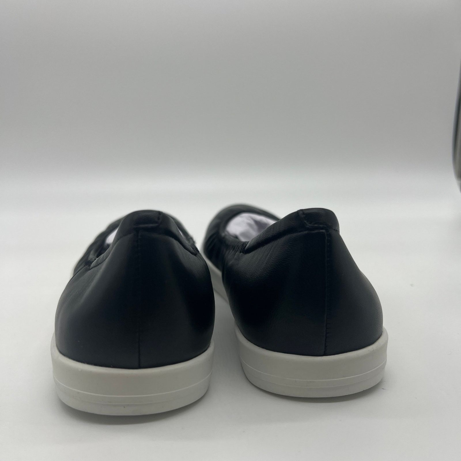 Other Lori Goldstein Collection Slip On Size 8 M Leather Flat Size US 8 / IT 38 - 9 Thumbnail