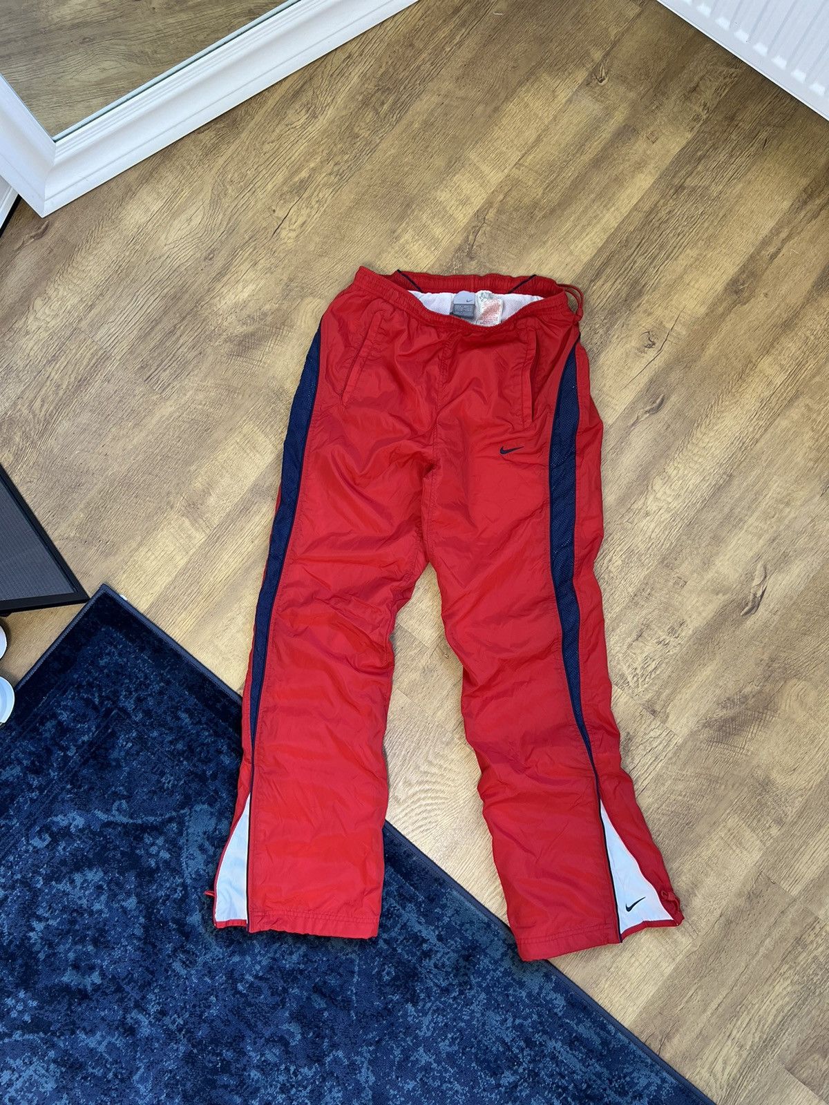 Vintage Nike vintage Rare red pants unisex Size US 30 / EU 46 - 3 Thumbnail