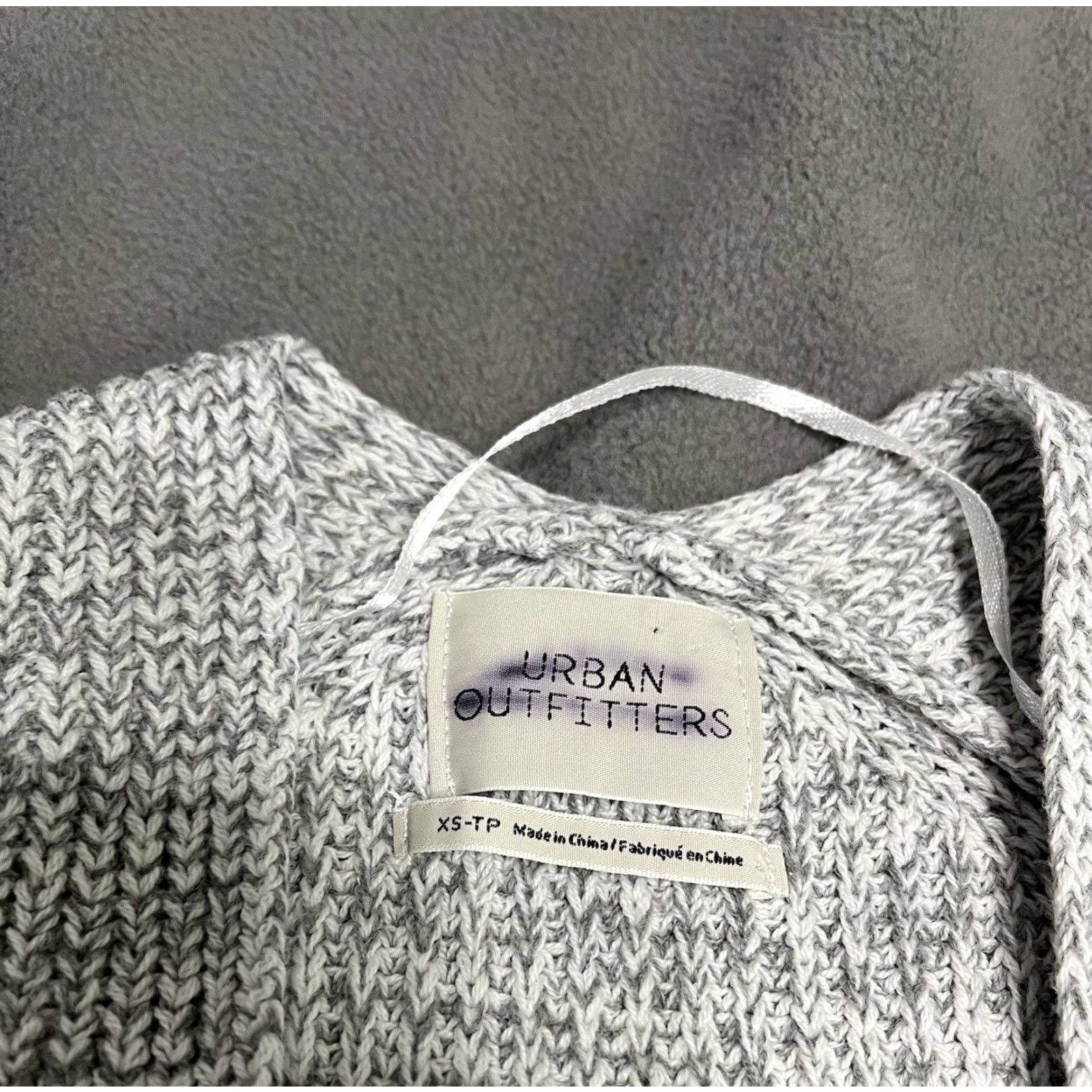 Urban Outfitters Urban Outfitters Sweater Oversized V-Neck Pullover XS Womens Gray Pullover Casual Bohemian Size XS / US 0-2 / IT 36-38 - 3 Thumbnail