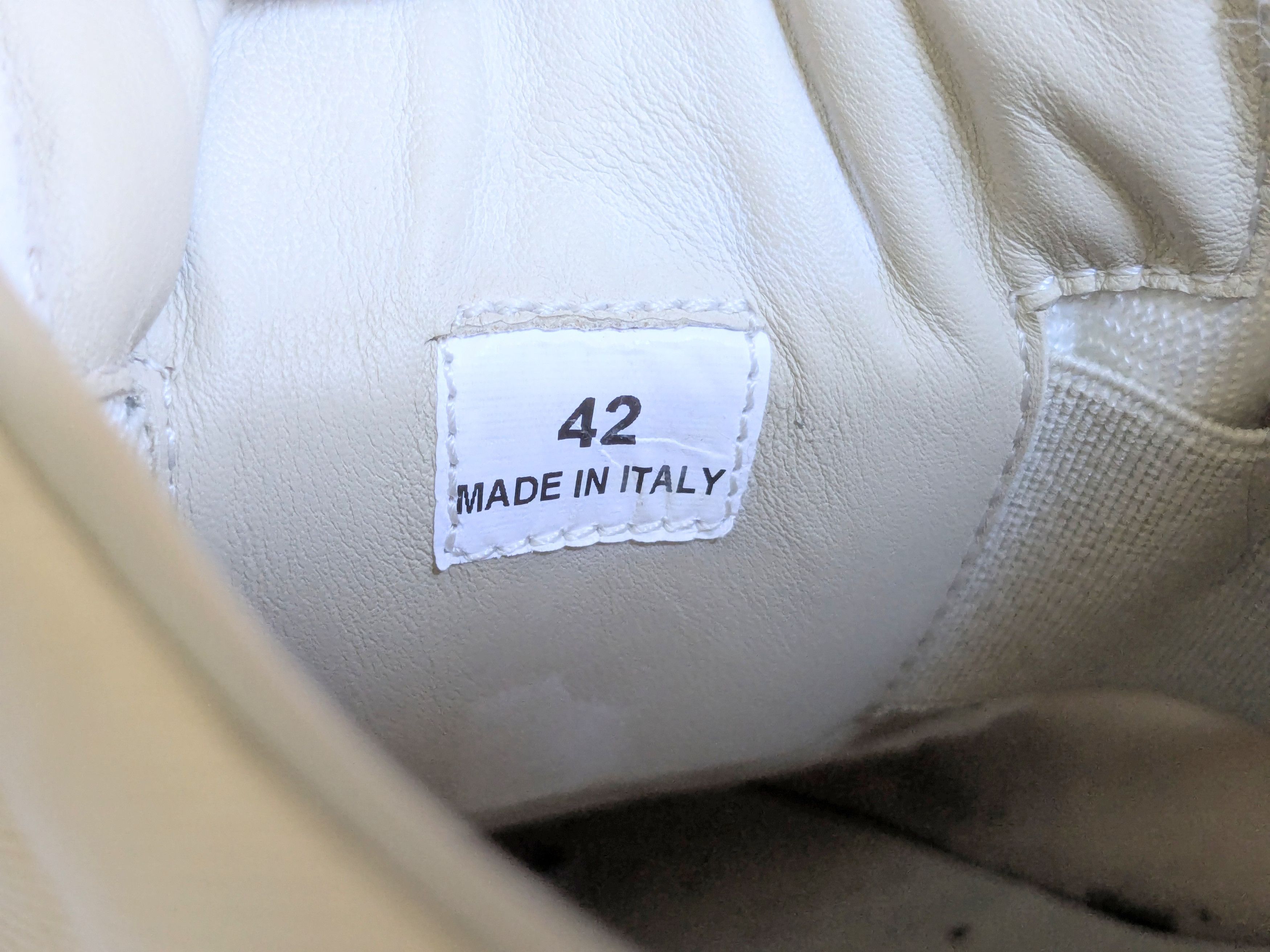 Maison Margiela Maison Margiela GAT Replica Canvas 9 42 Low Tops Gum Size US 9 / EU 42 - 10 Thumbnail