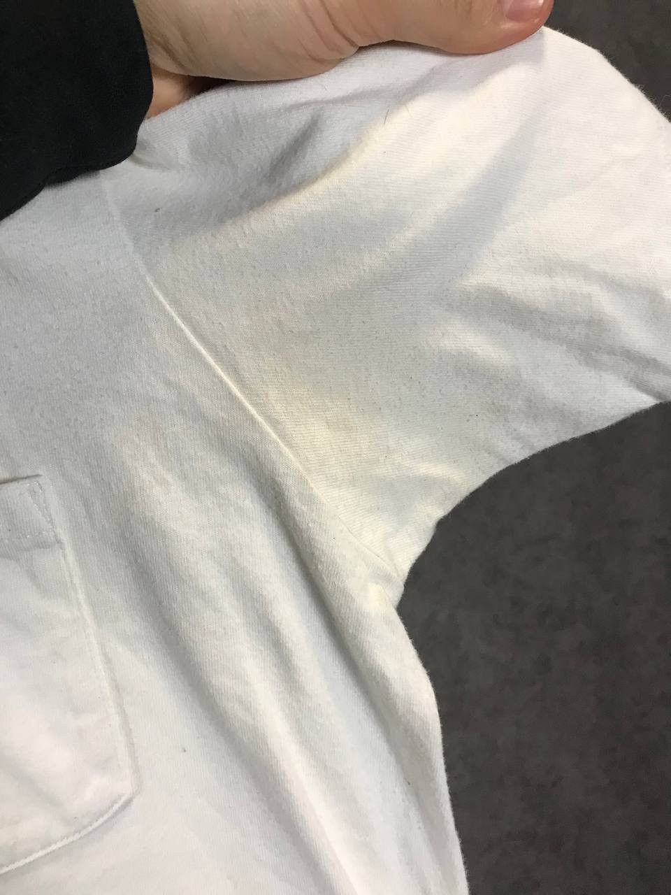 Kaws × Peanuts × Uniqlo Kaws x Peanuts x Uniqlo pocket designer tee Size US M / EU 48-50 / 2 - 9 Thumbnail