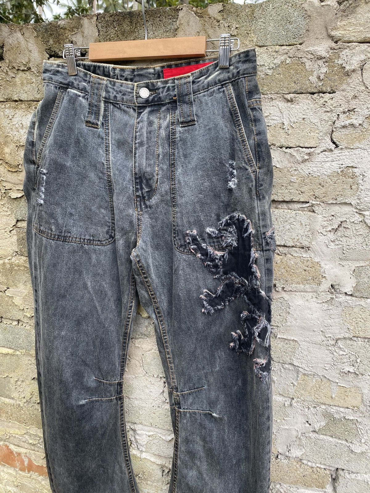 Japanese Brand Tough Jeansmith Lion Patch Banana Bootcut Jeans Size US 30 / EU 46 - 3 Thumbnail