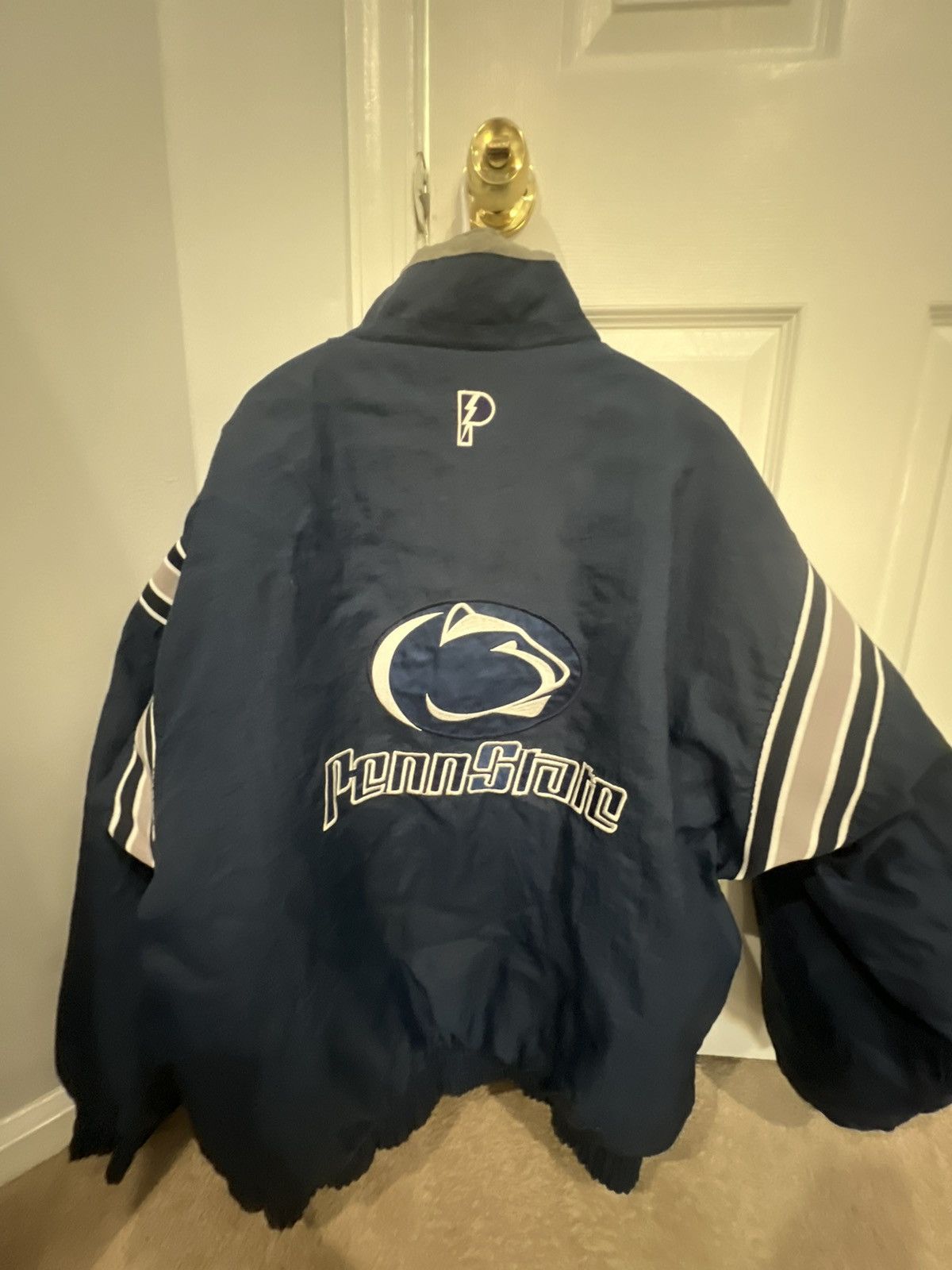 Vintage Vintage Reservable Penn State Embroidered Logo Puffer Jacket Size US L / EU 52-54 / 3 - 9 Thumbnail