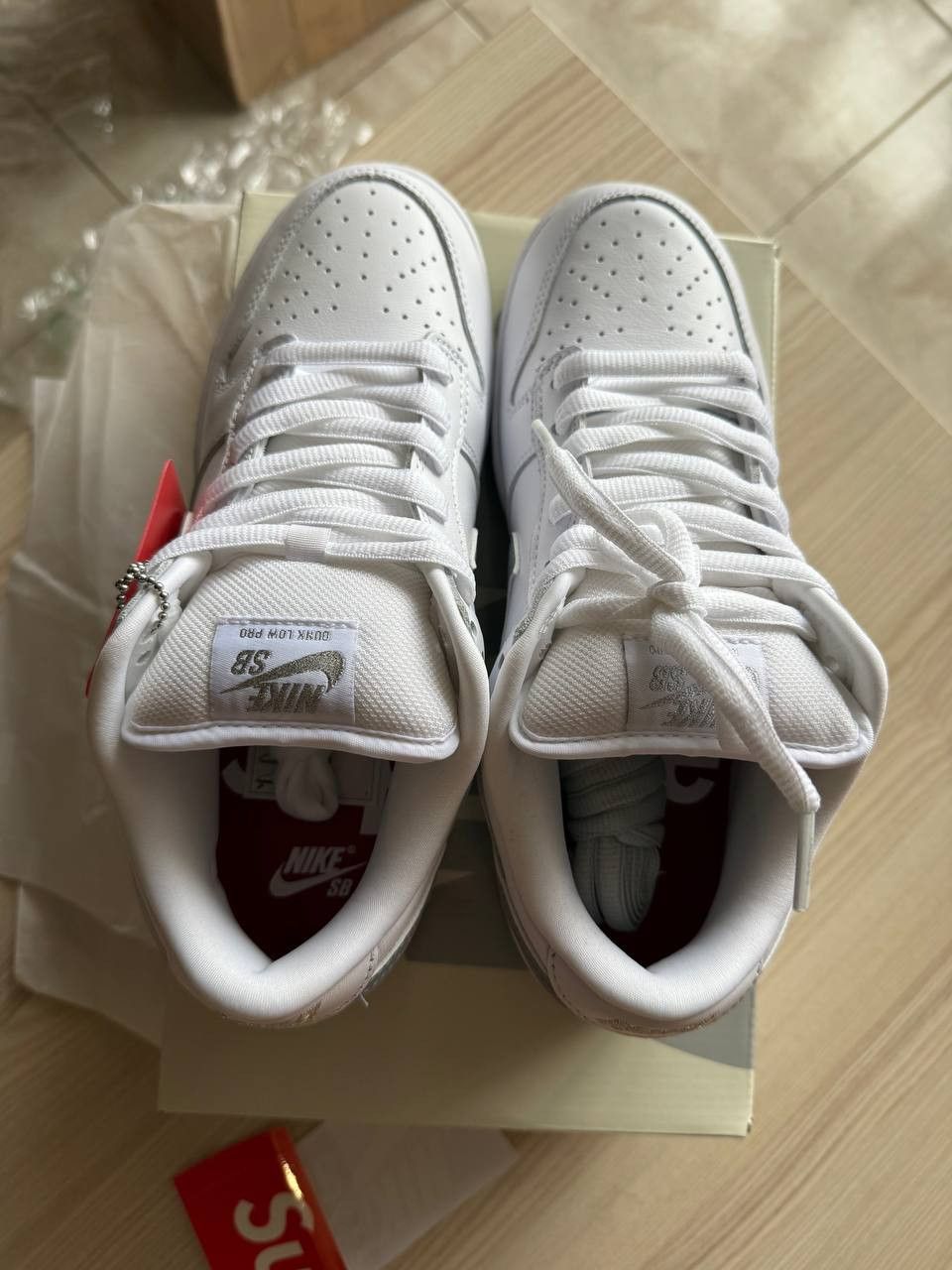Nike × Supreme Nike sb Dunk low Supreme Size US 8 / EU 41 - 6 Thumbnail