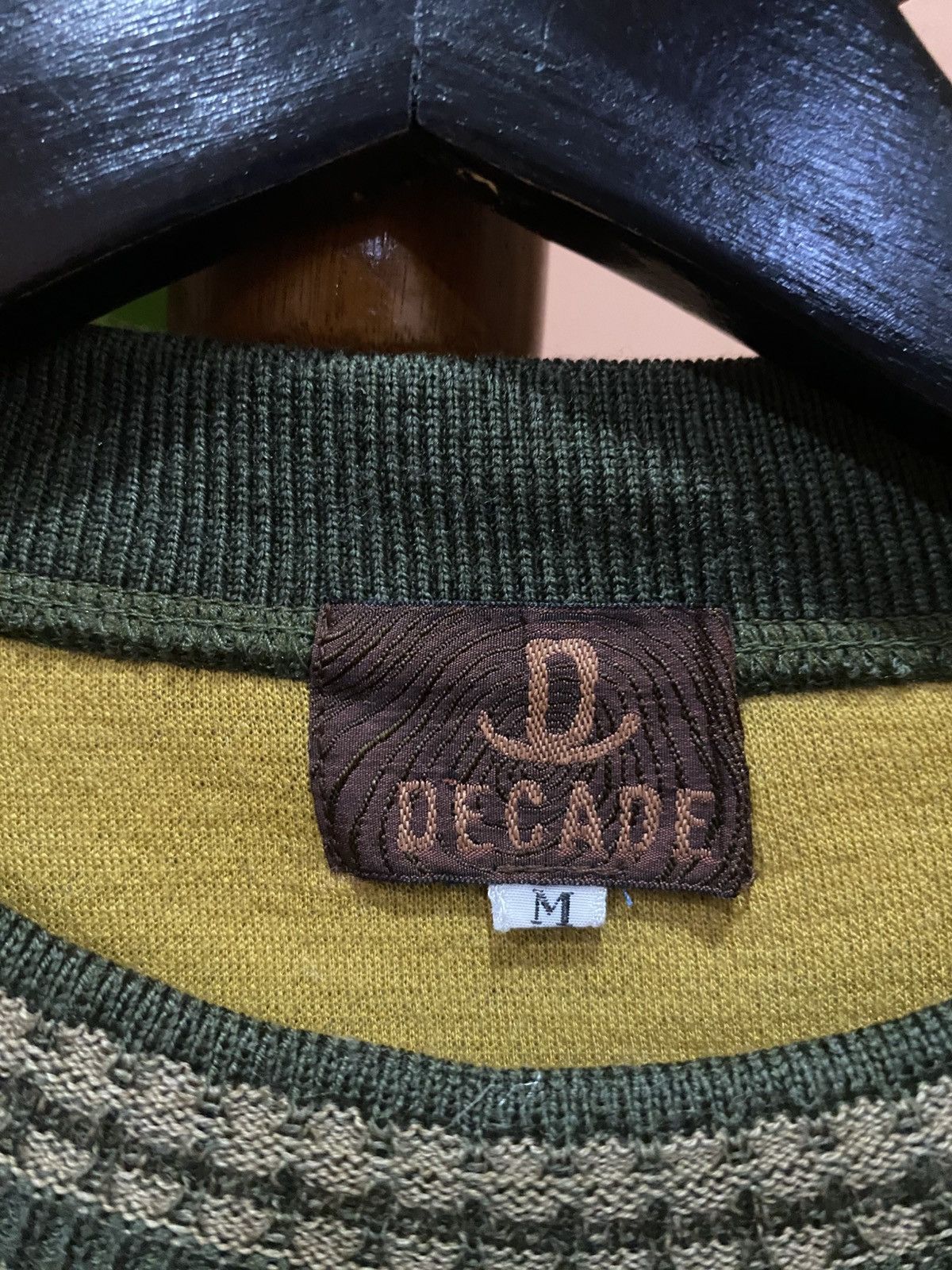 Other Decade “Honor Life Scene” Olive Green Vintage Sweatshirt Size US M / EU 48-50 / 2 - 5 Thumbnail