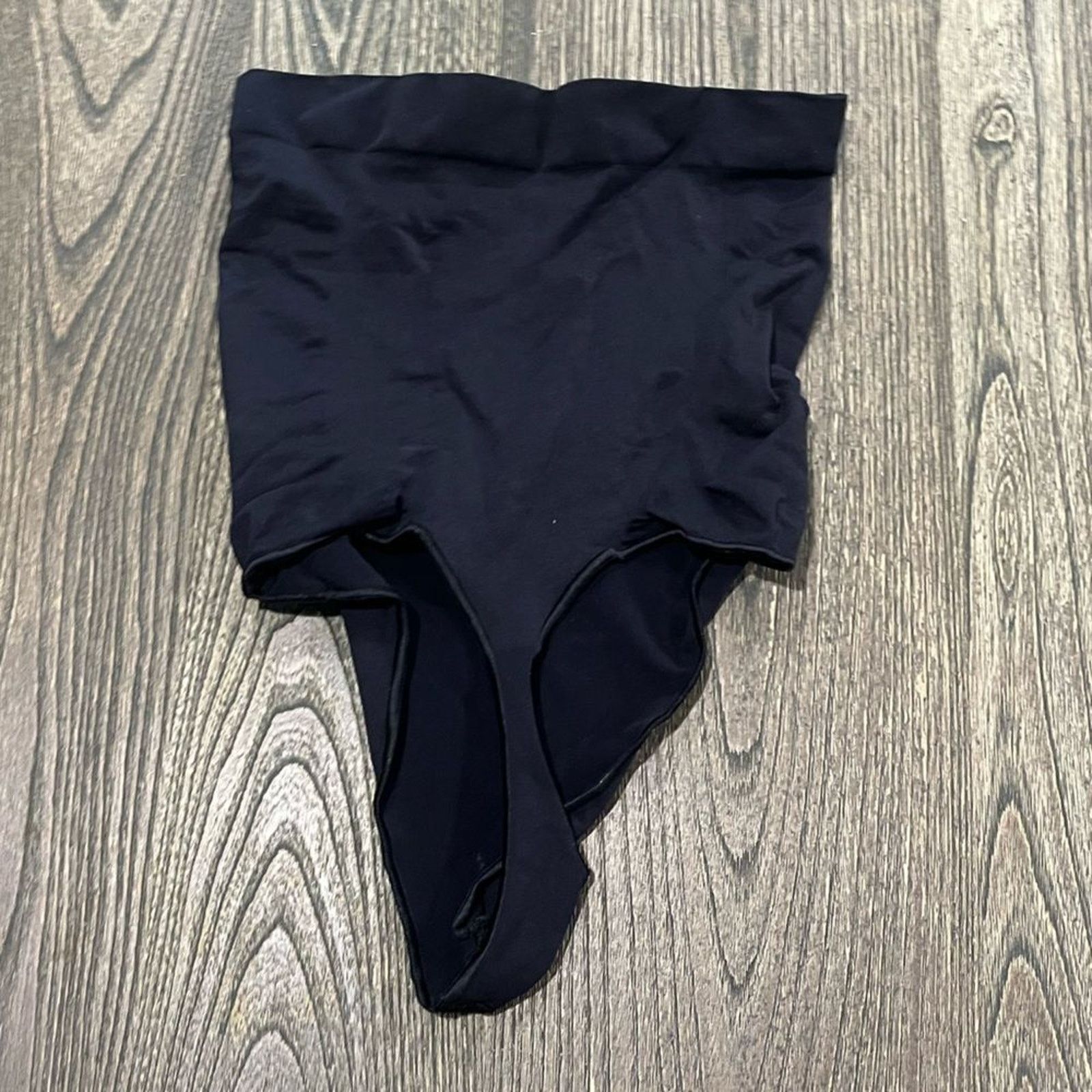 SKIMS NWOT Skims Seamless Sculpt Mid Waist Thong Brief ShapewearXL Size ONE SIZE - 3 Thumbnail