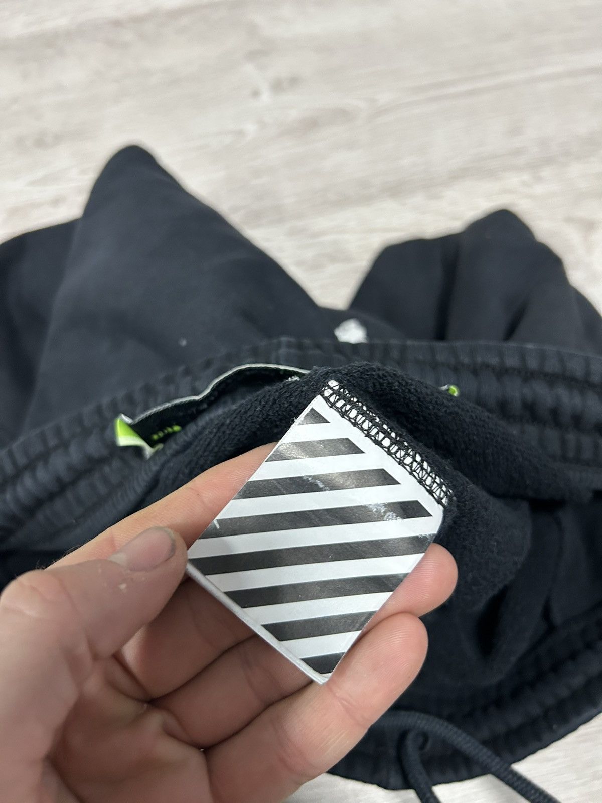 Off-White OFFWHITE short Pants black Size M 32” faded black Size US 32 / EU 48 - 13 Thumbnail