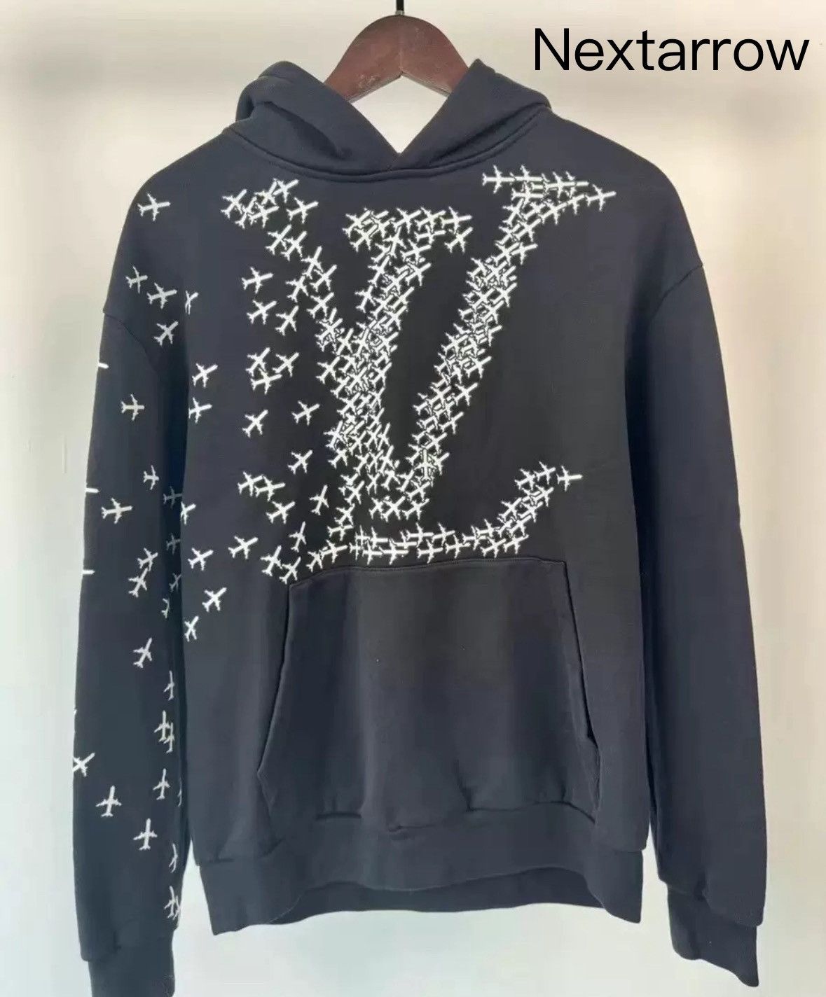 Louis Vuitton Louis Vuitton Lv Black Airplane Hoodie Size US M / EU 48-50 / 2 - 1 Thumbnail