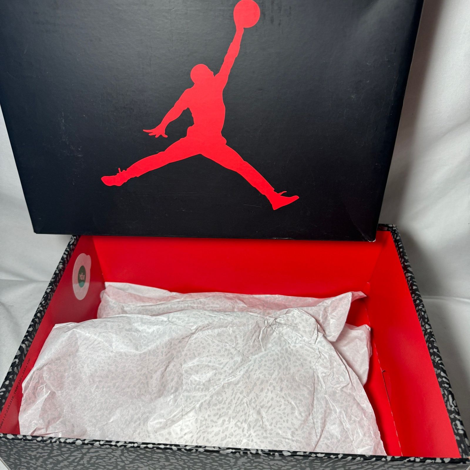 Jordan Brand × Nike Size 9 - Nike Air Jordan 3 Retro Black Cat 2025 Men's Shoes Size US 9 / EU 42 - 11 Thumbnail