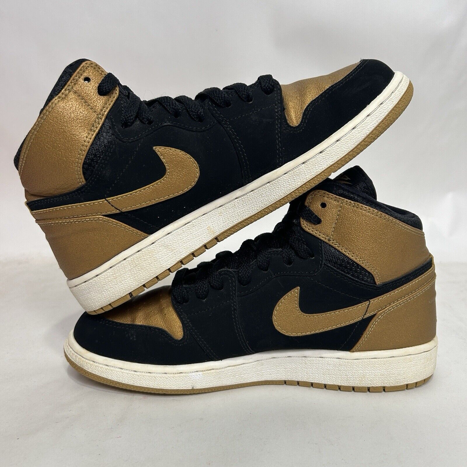 Nike Nike Air Jordan 1 High Retro BG “Melo/Black Gold” 2024 Size US 7.5 / IT 37.5 - 3 Thumbnail