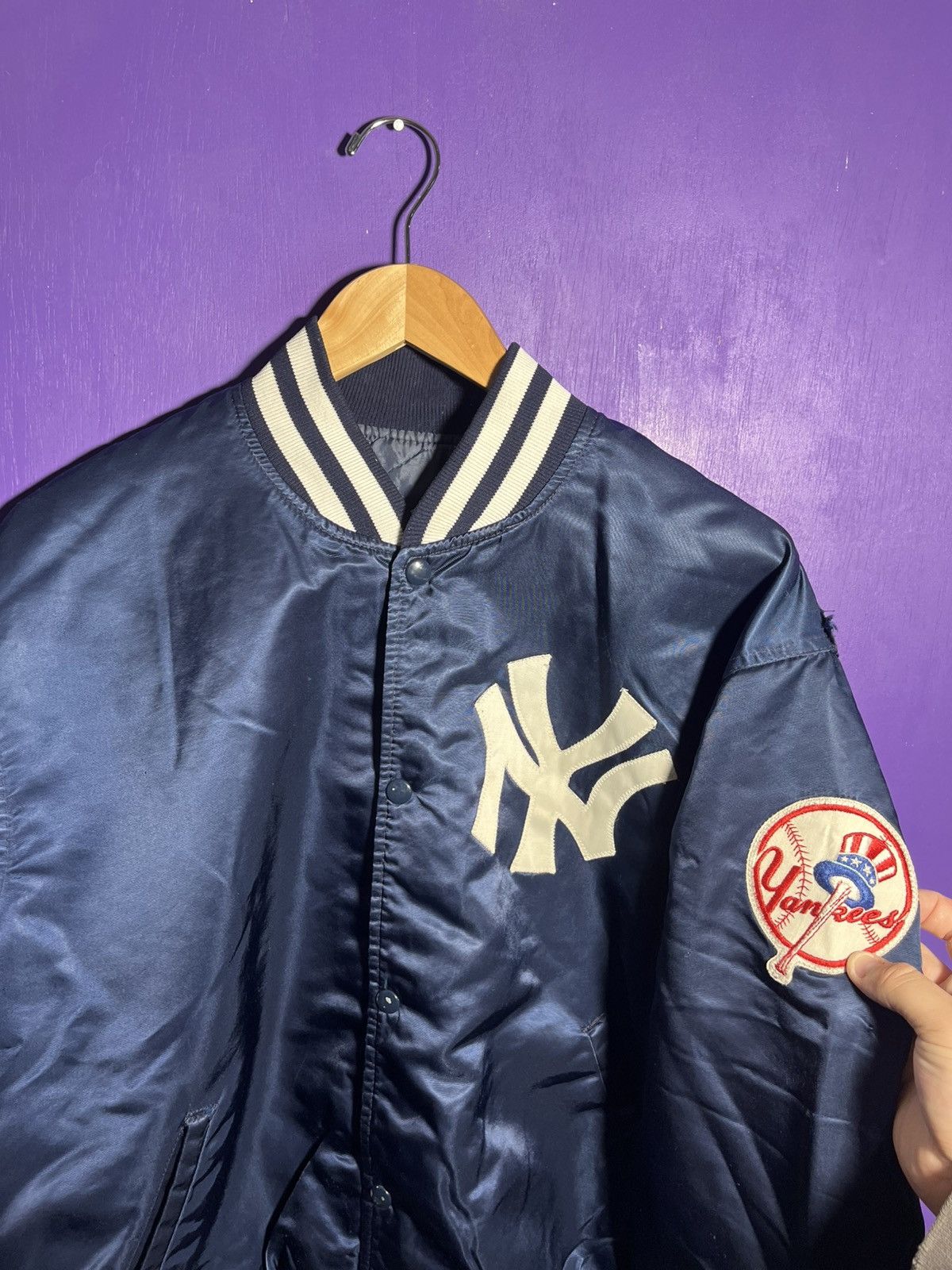 MLB × Starter × Vintage Vintage 90s Starter New York Yankees chest logo satin jacket Size US XL / EU 56 / 4 - 3 Thumbnail