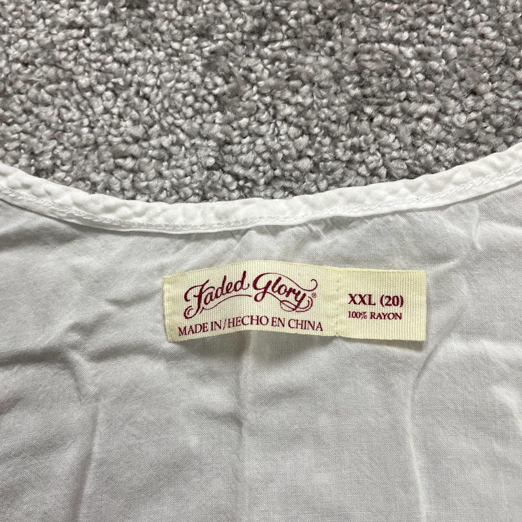 Faded Glory Faded Glory Blouse Womens 2XL White Sleeveless Round Neck Rayon Lightweight Top Casual Breathable Easy Care Pockets Size XXL / US 16-18 / IT 52-54 - 3 Thumbnail