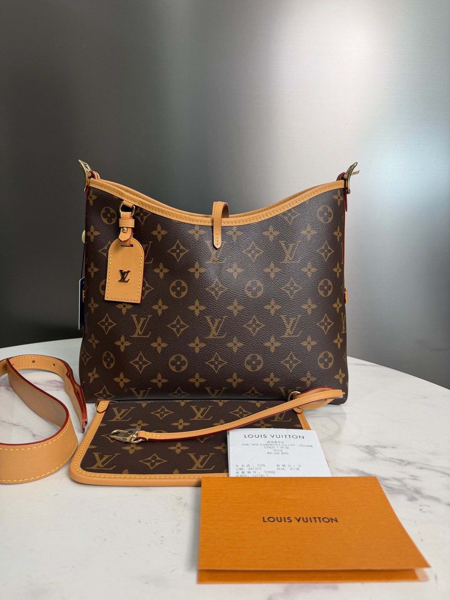 Louis Vuitton Pre-loved Bag Very good condition Size ONE SIZE - 1 Thumbnail