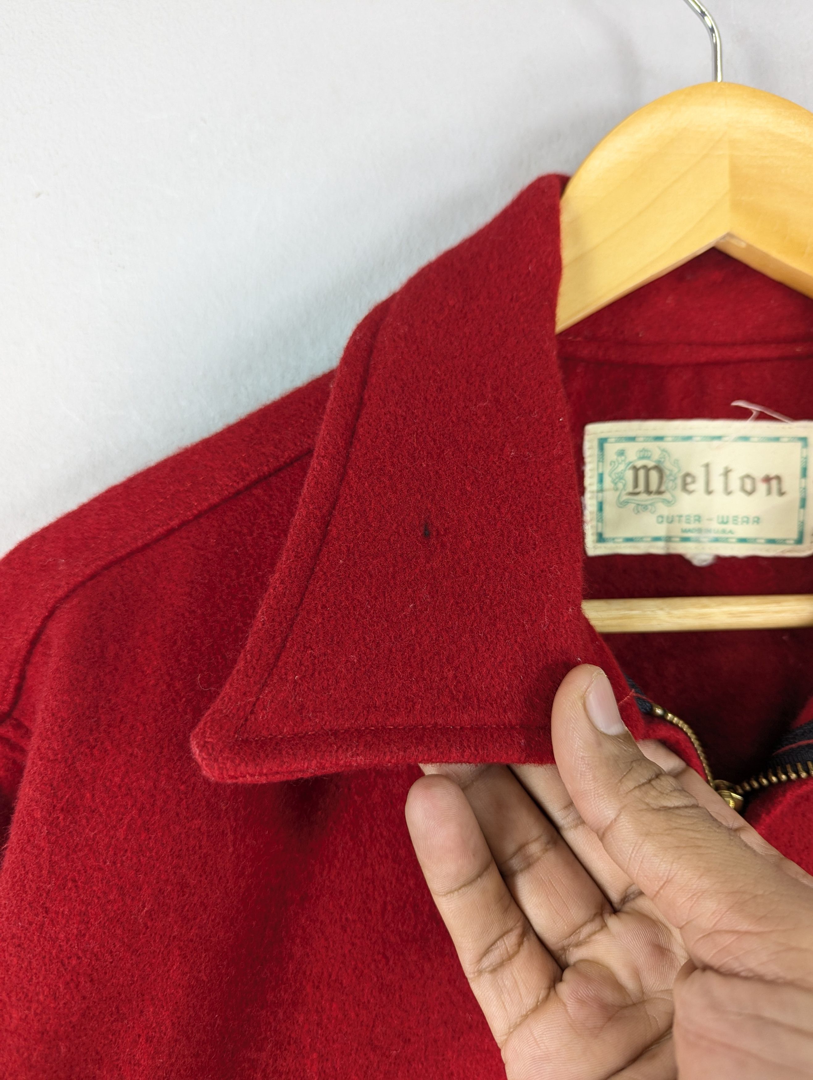 Vintage Vintage 1980s Melton Red Wool Jacket Size US L / EU 52-54 / 3 - 7 Thumbnail