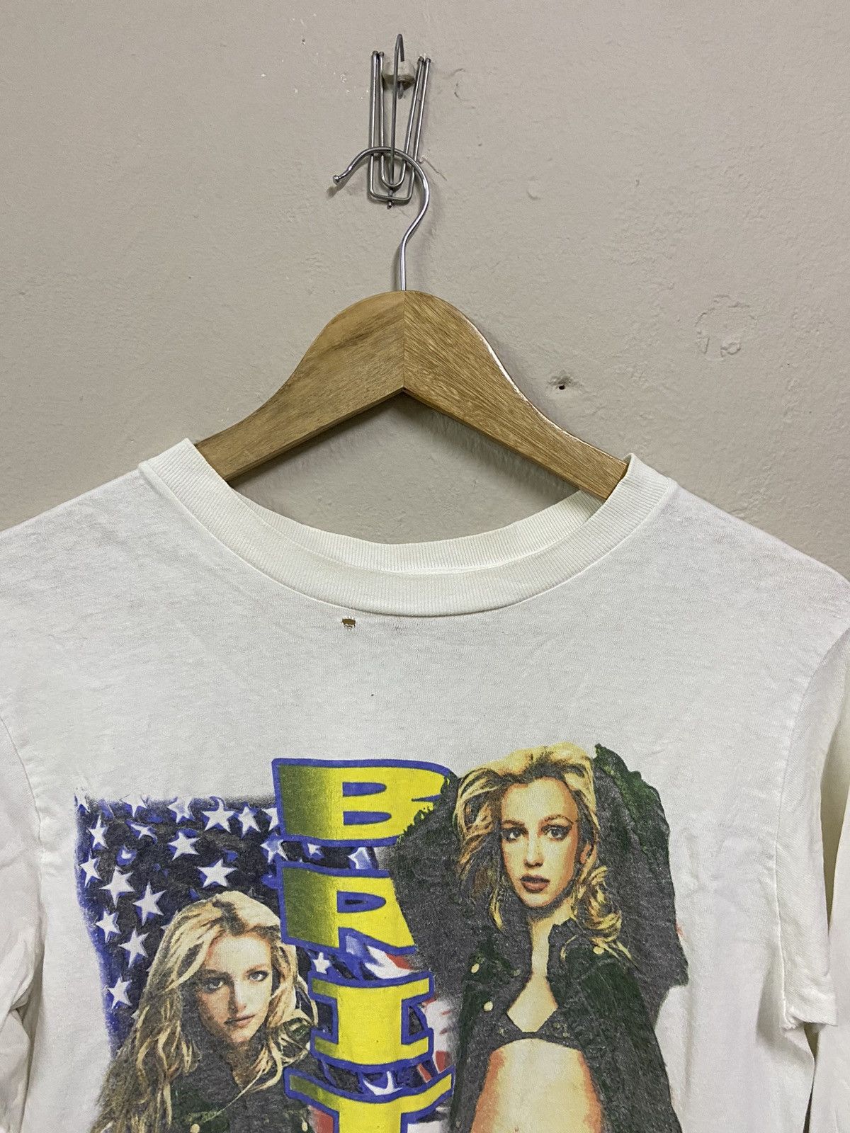 Band Tees × Vintage Vintage Britney Spears world tour 2001 concert shirt O-town Size US S / EU 44-46 / 1 - 3 Thumbnail