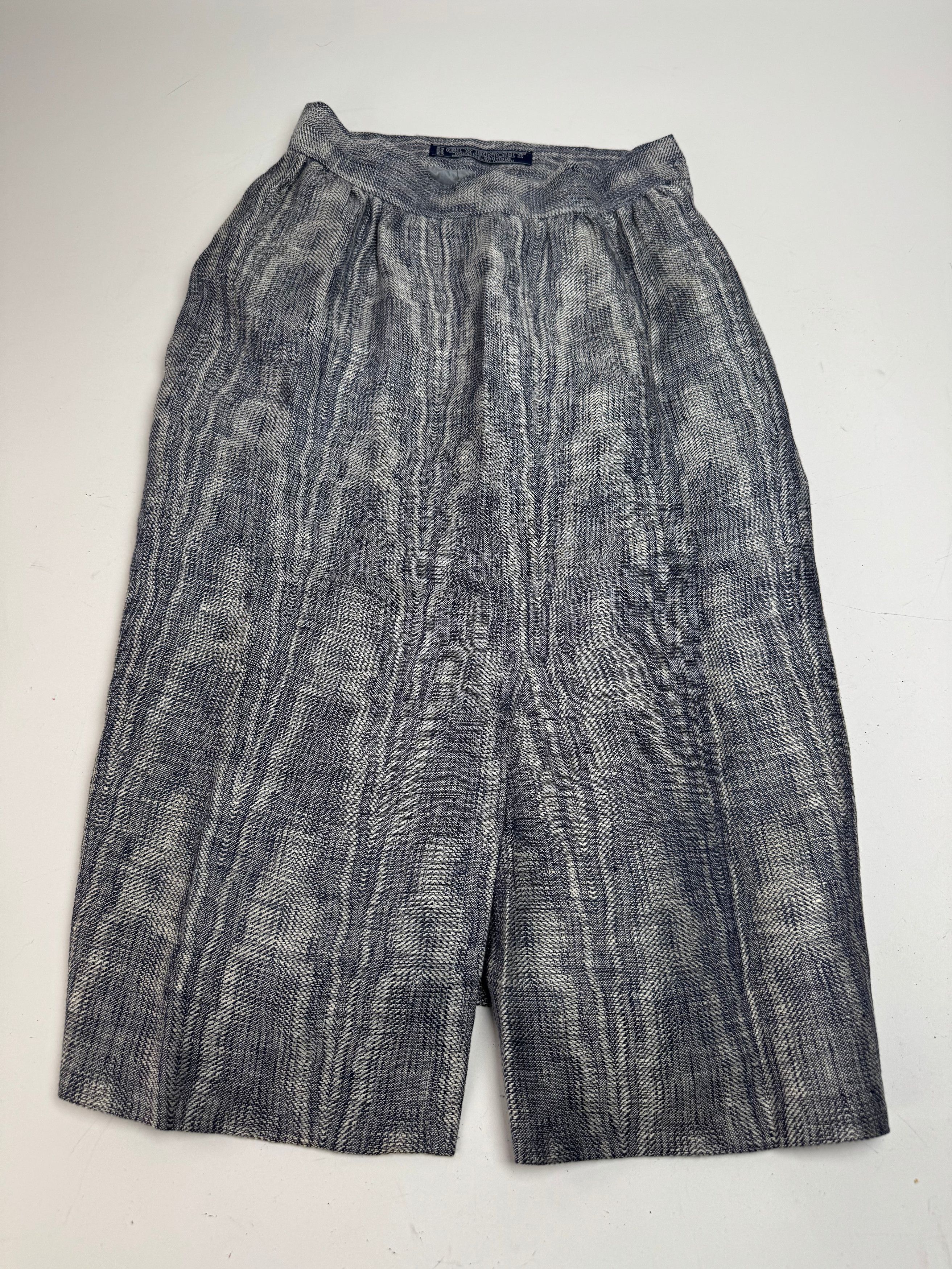 Givenchy Vintage Wool Skirt 36/S Size 24" / US 00 / IT 34 - 1 Thumbnail