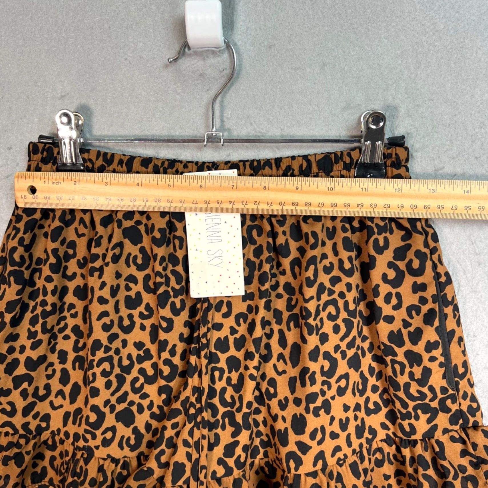Vintage Sienna Sky Womens Small Brown & Black Leopard Print Ruffle Hem Shorts NEW! Size 28" / US 6 / IT 42 - 5 Thumbnail