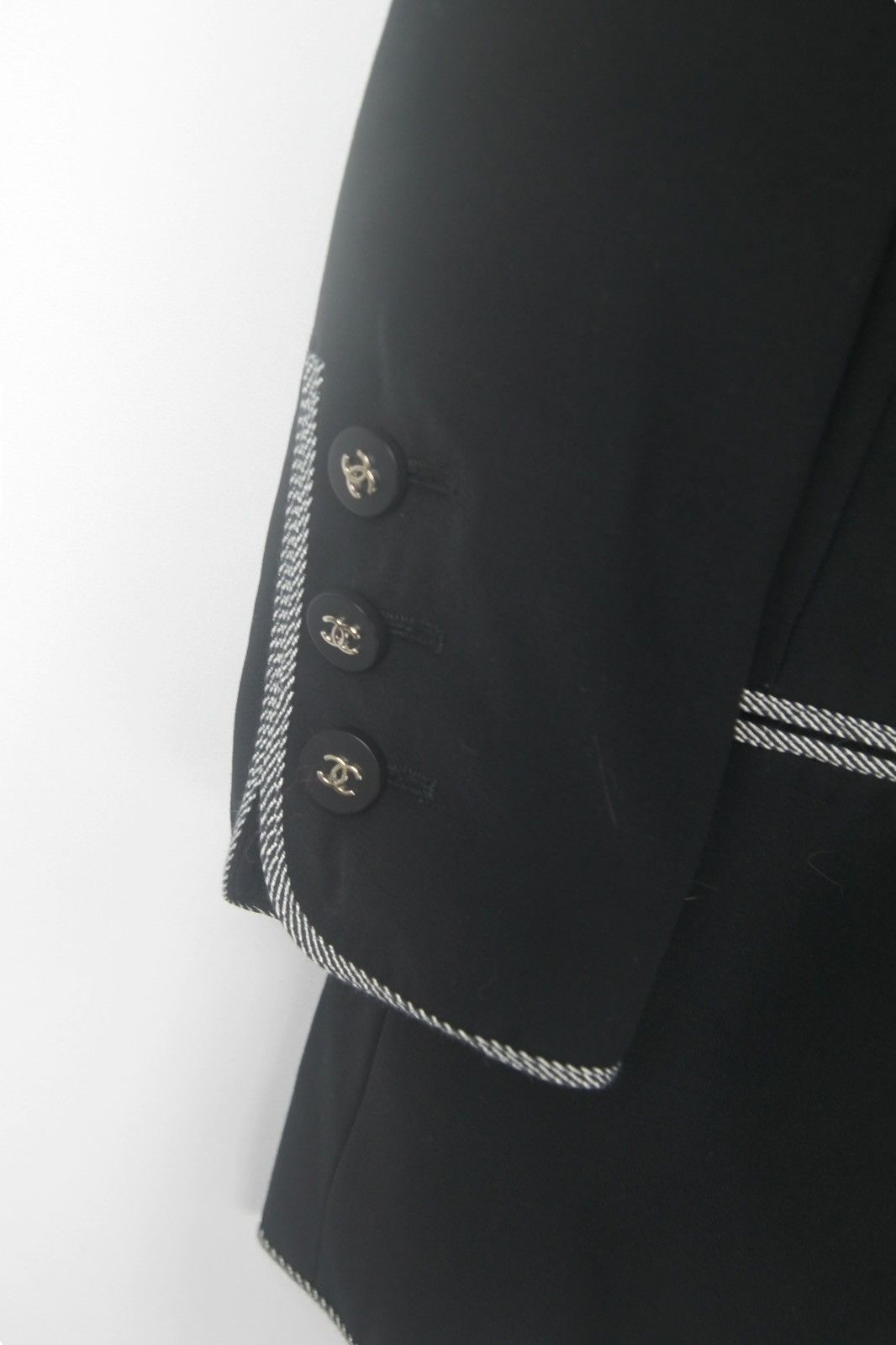 Chanel CHANEL 1996 SS Archive Piping Wool Jacket Size S / US 4 / IT 40 - 5 Thumbnail