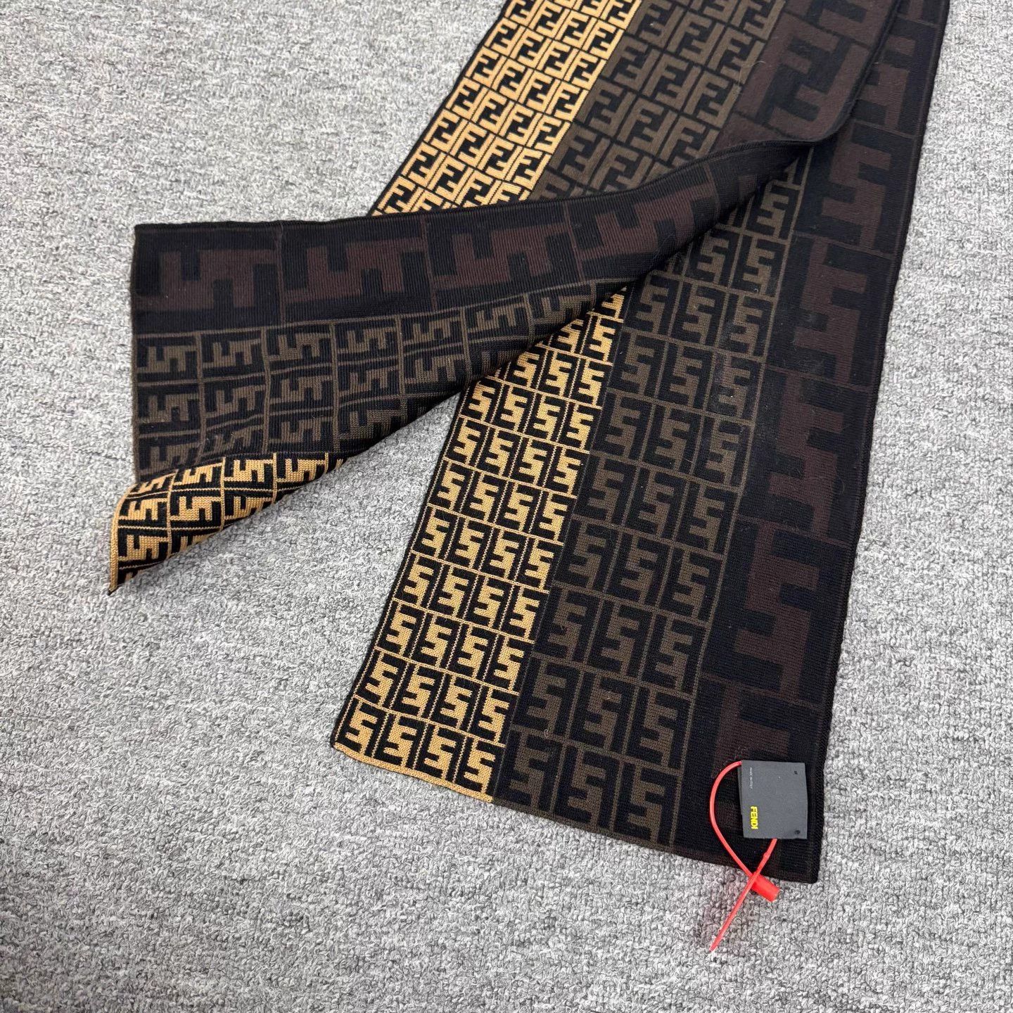 Fendi Fendi color blocked FF monogram all over wool scarf 99 new Size ONE SIZE - 3 Thumbnail