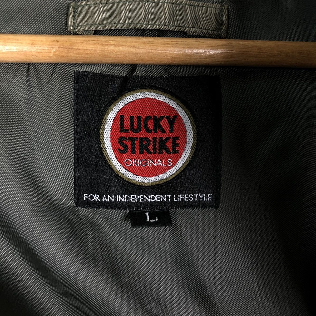 Vintage Vintage Fly Bomber Jacket Riot Riot Lucky Strike Full Patch Size US L / EU 52-54 / 3 - 21 Thumbnail