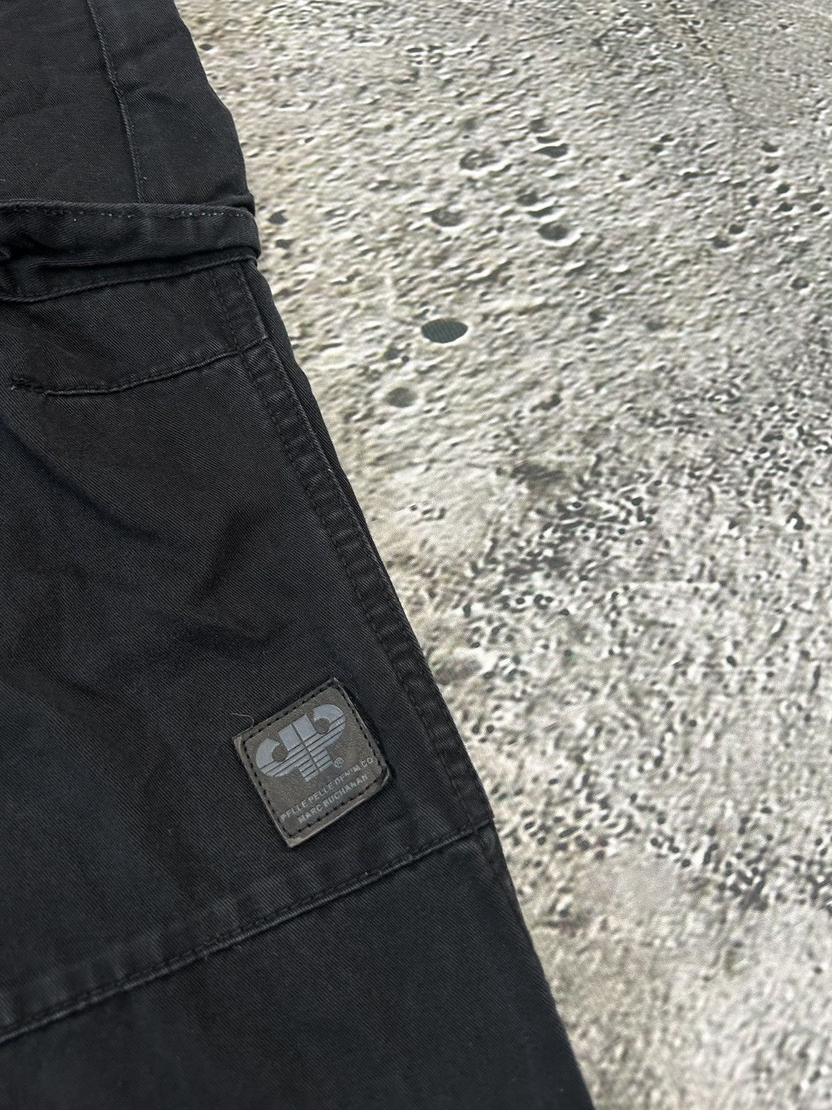 Pelle Pelle Pelle Pelle vintage black cargo pants small logo Y2K Size US 34 / EU 50 - 3 Thumbnail