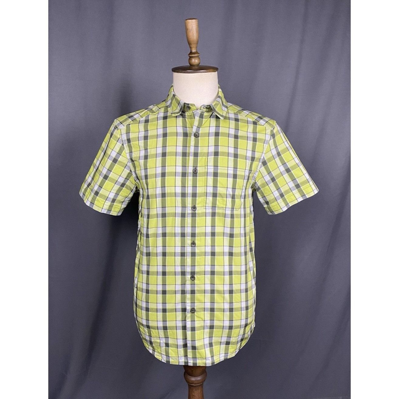 Arc'teryx MINT! Arc'Teryx Men' Green Checked Short Sleeve Shirt Size M Size US M / EU 48-50 / 2 - 1 Thumbnail