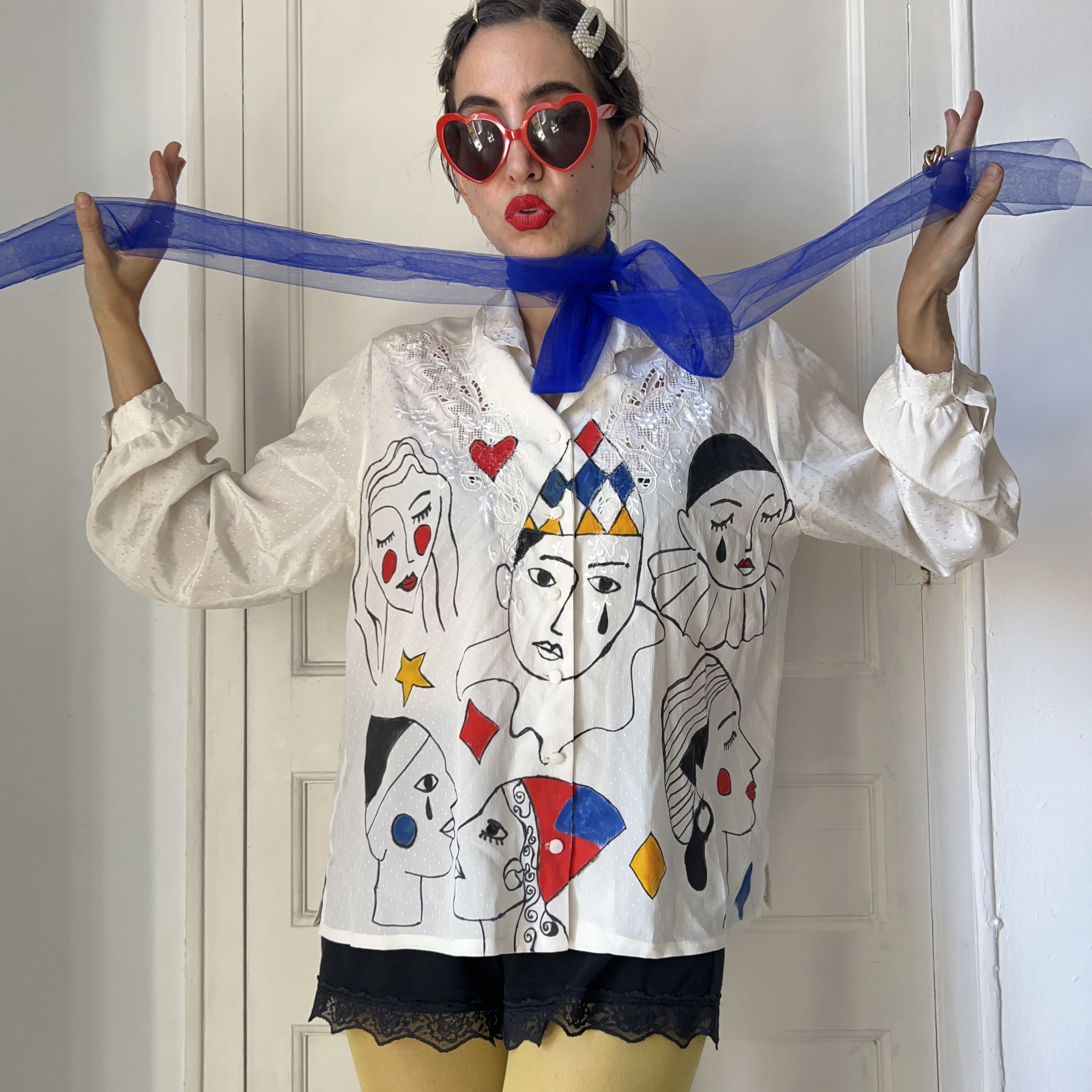 Custommade Hand Painted Vintage Harlequin Circus Blouse Size L / US 10 / IT 46 - 1 Thumbnail