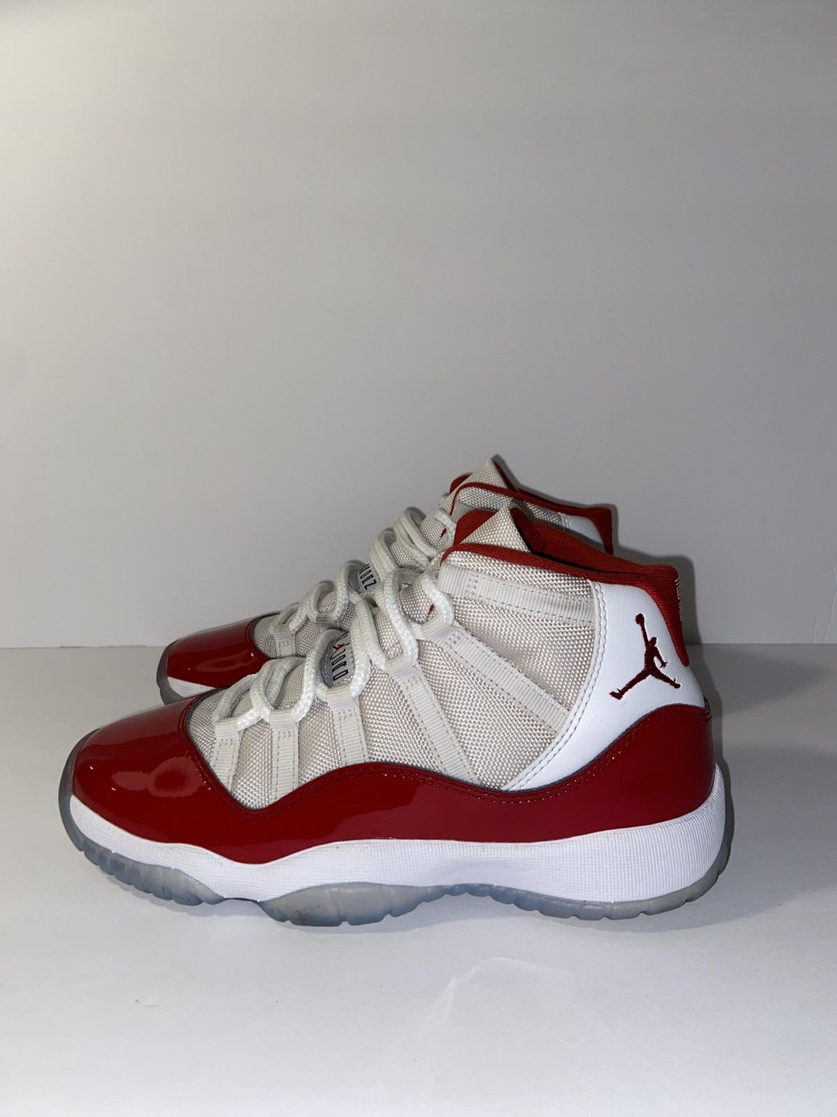 Jordan Brand Jordan 11 Retro Cherry (2022) (GS) US 5Y Used Size US 5 / EU 37 - 3 Thumbnail